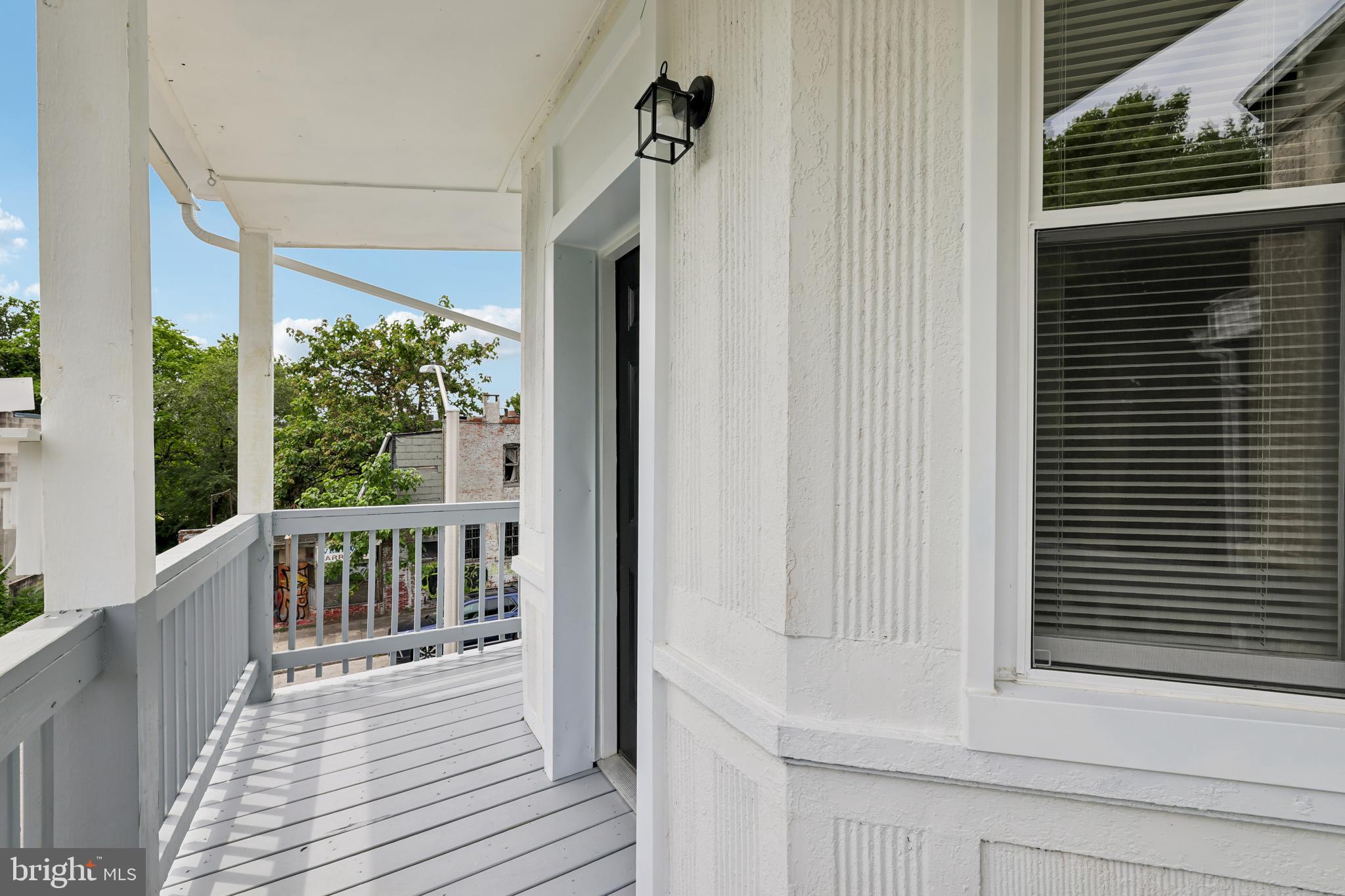 SANDTOWN-WINCHESTER - Residential