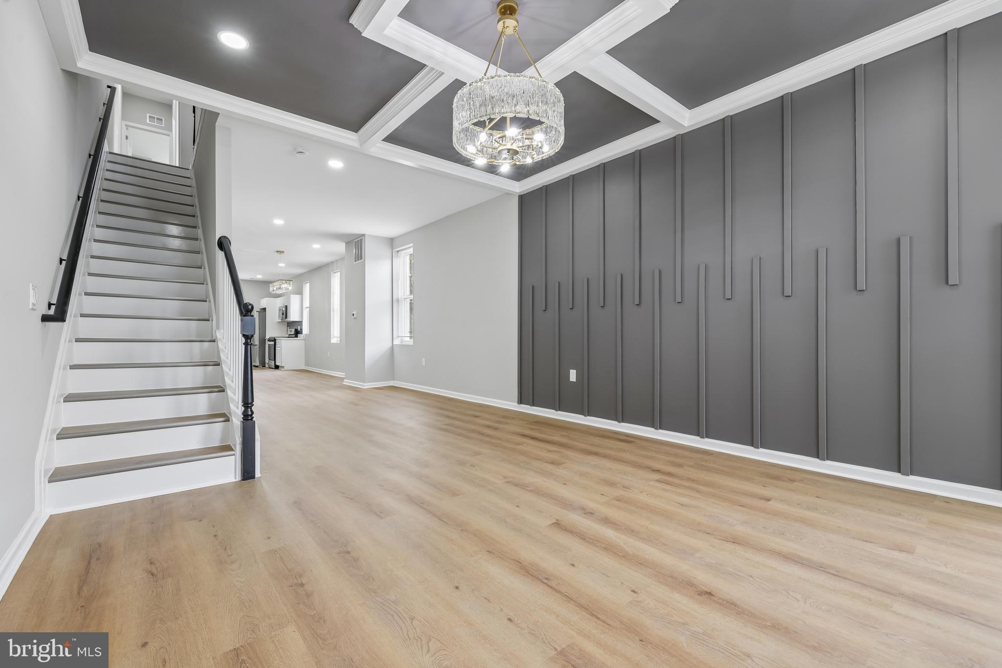 SANDTOWN-WINCHESTER - Residential