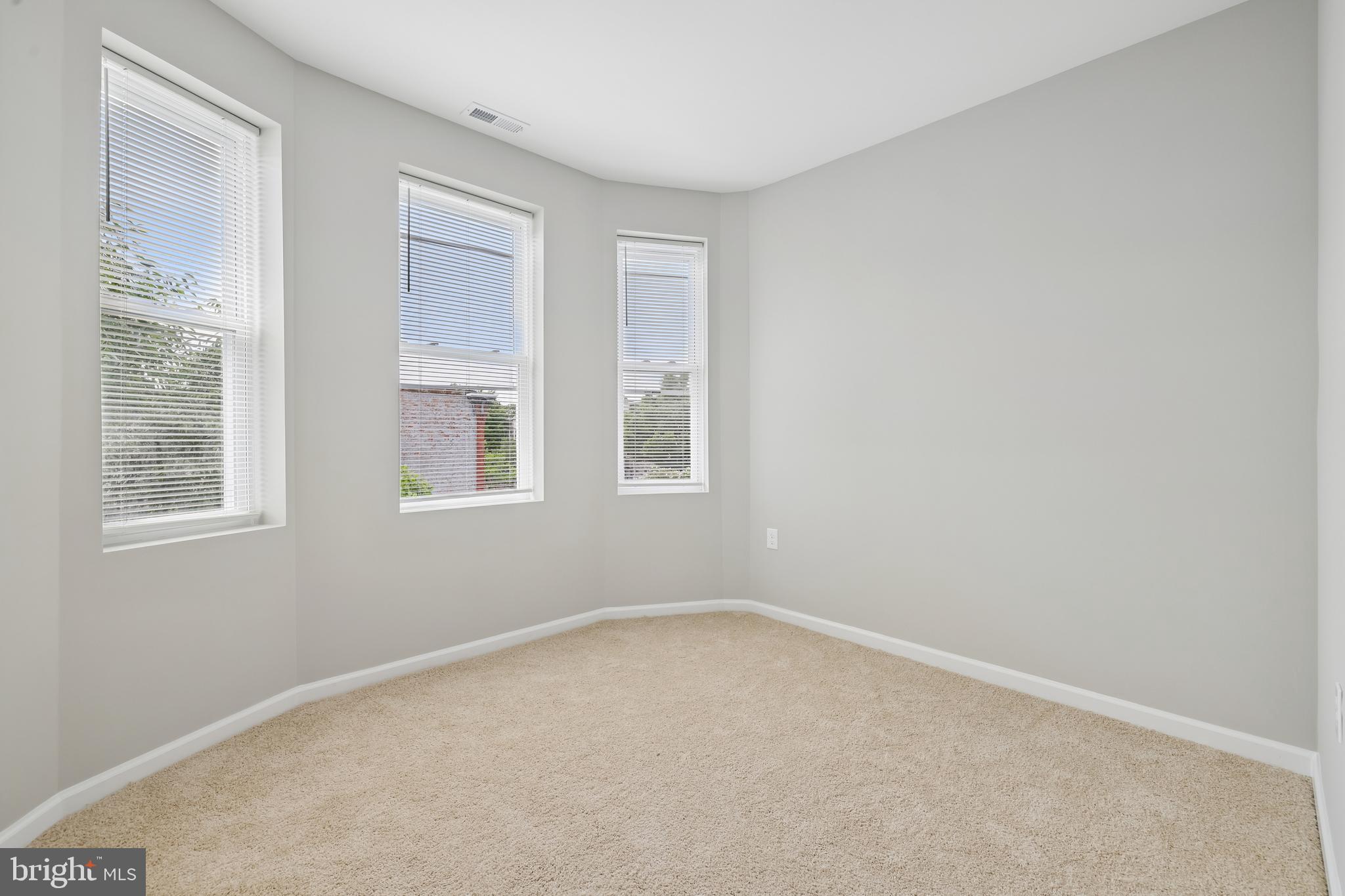 SANDTOWN-WINCHESTER - Residential