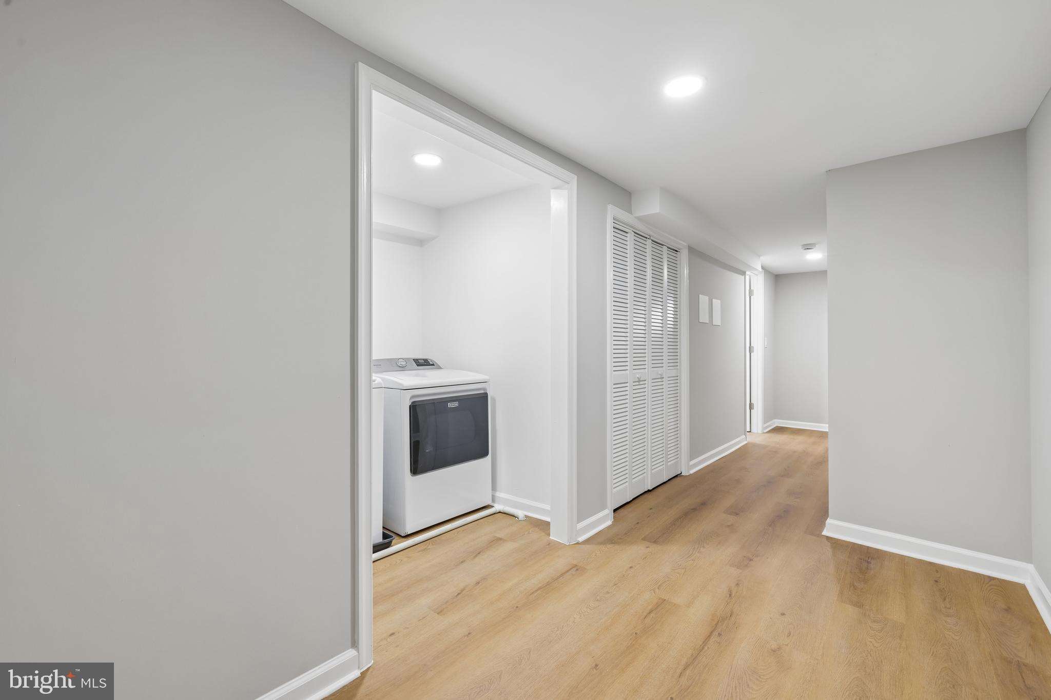 SANDTOWN-WINCHESTER - Residential