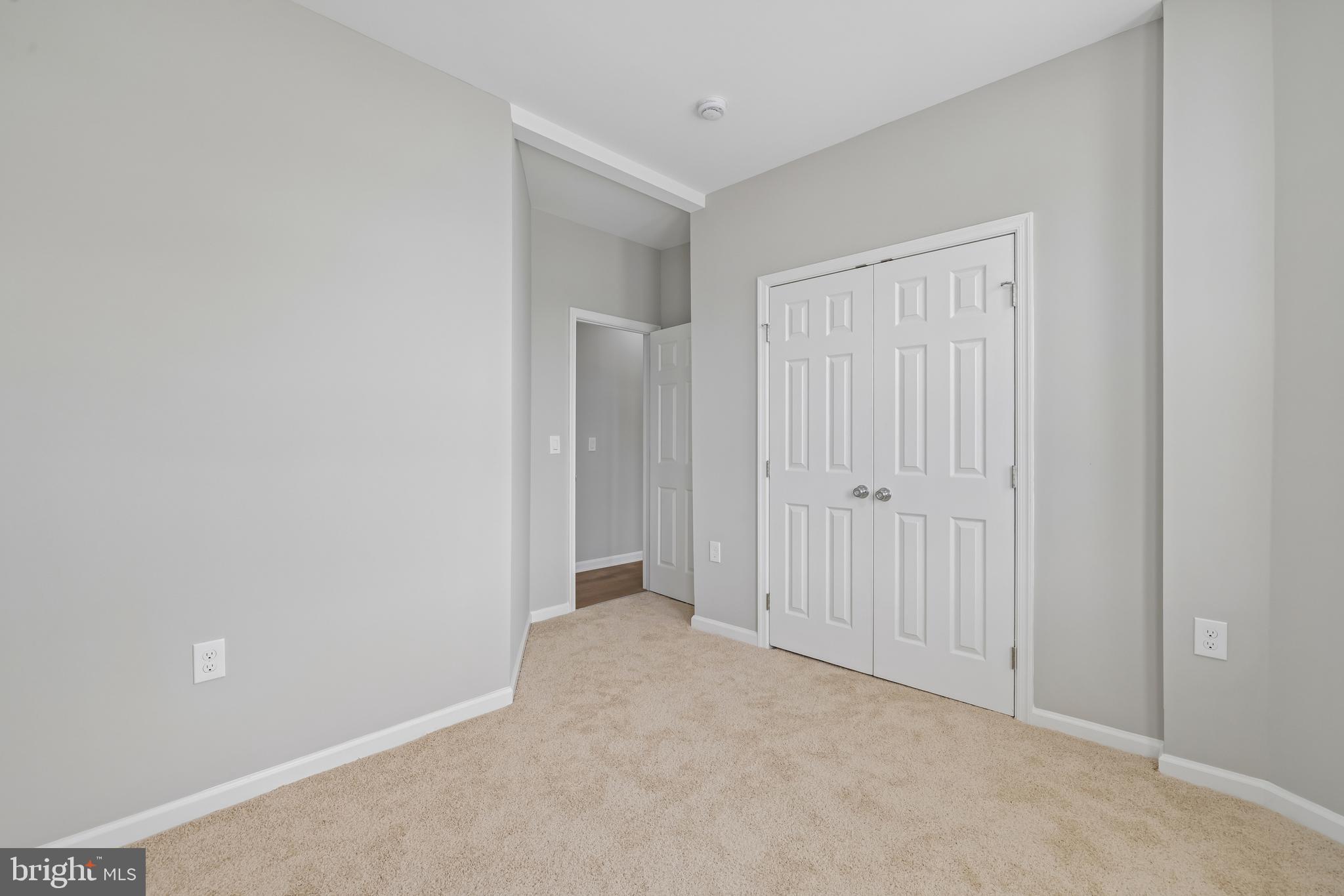 SANDTOWN-WINCHESTER - Residential