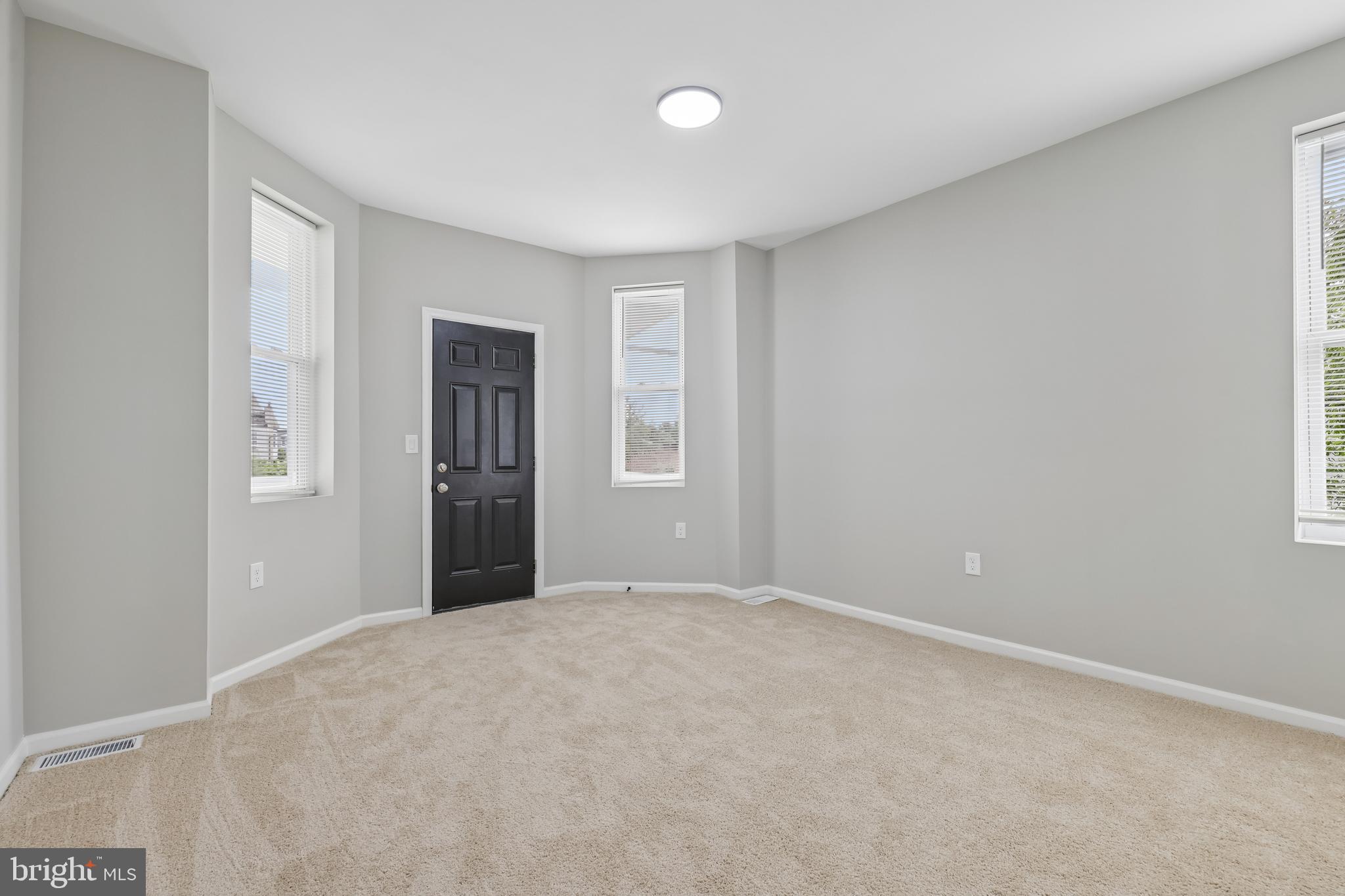 SANDTOWN-WINCHESTER - Residential
