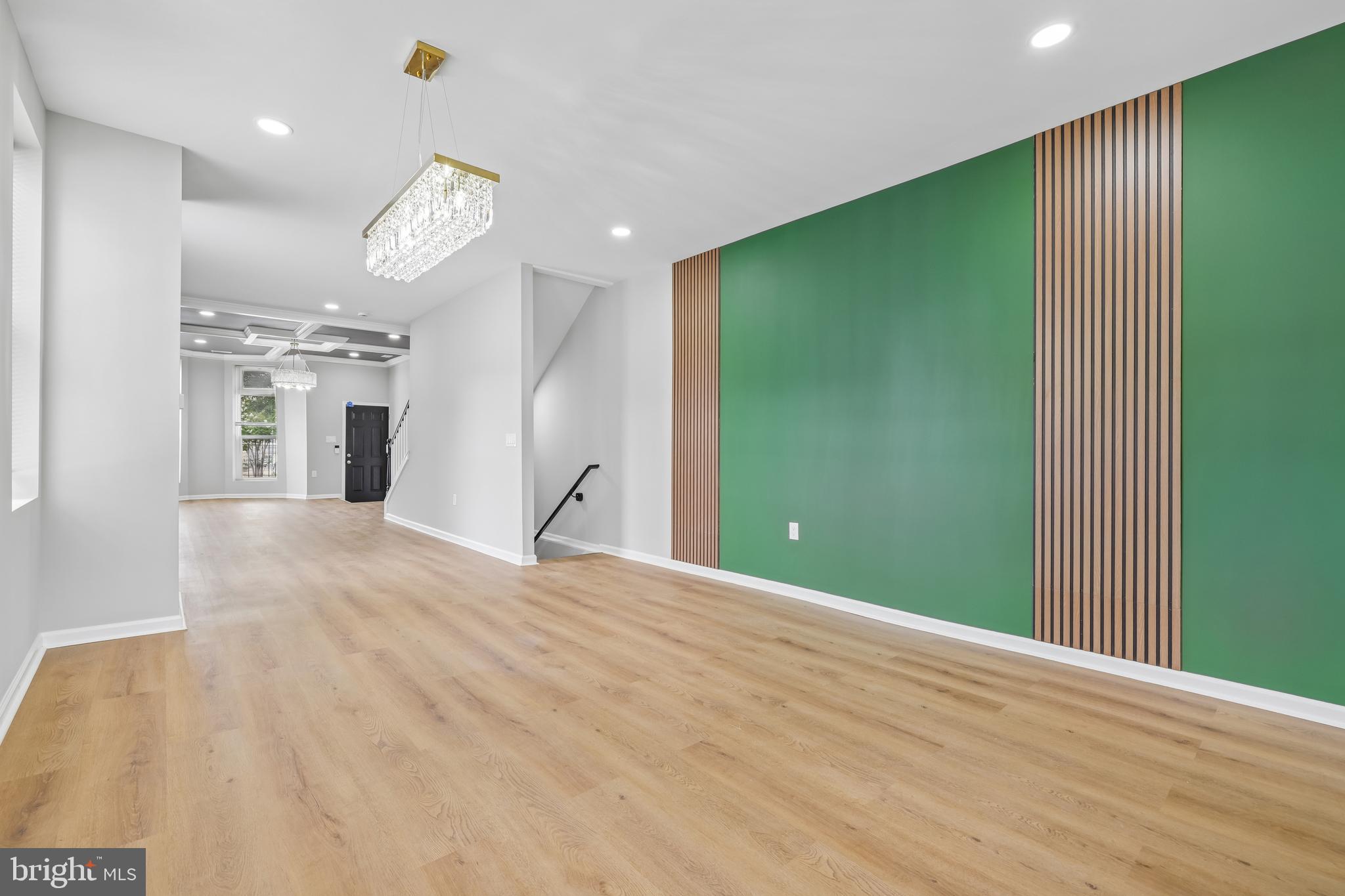 SANDTOWN-WINCHESTER - Residential
