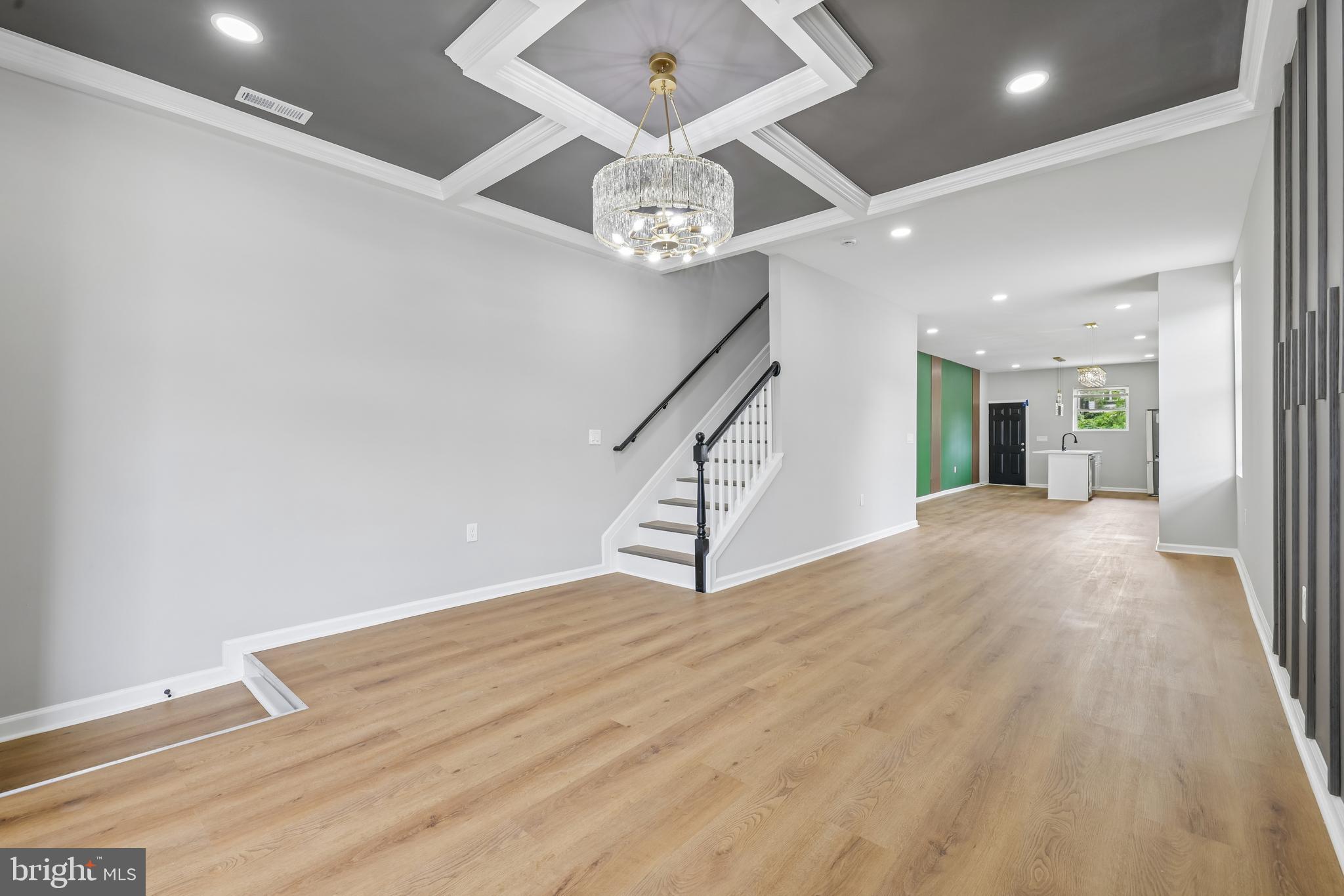 SANDTOWN-WINCHESTER - Residential