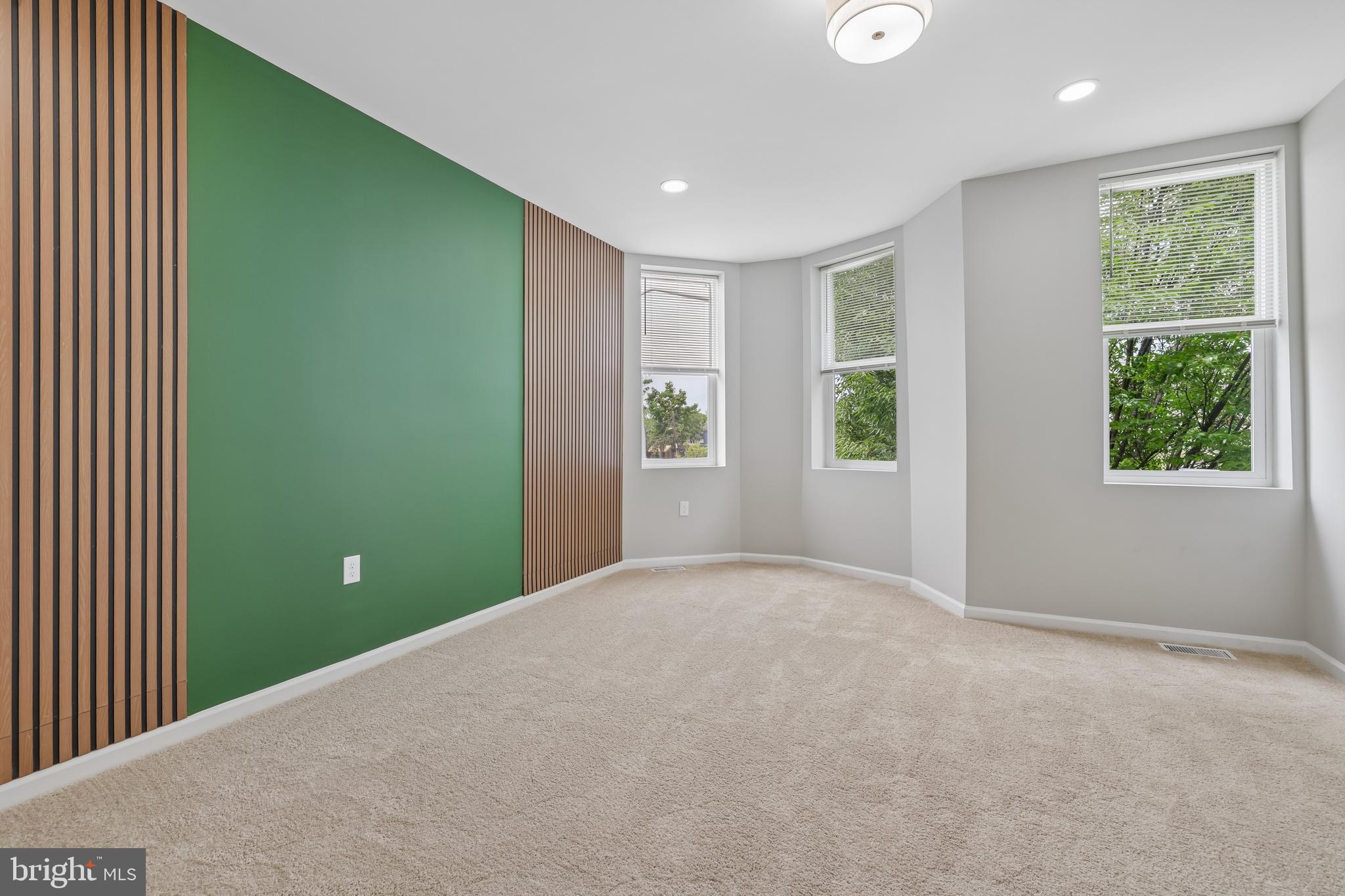 SANDTOWN-WINCHESTER - Residential
