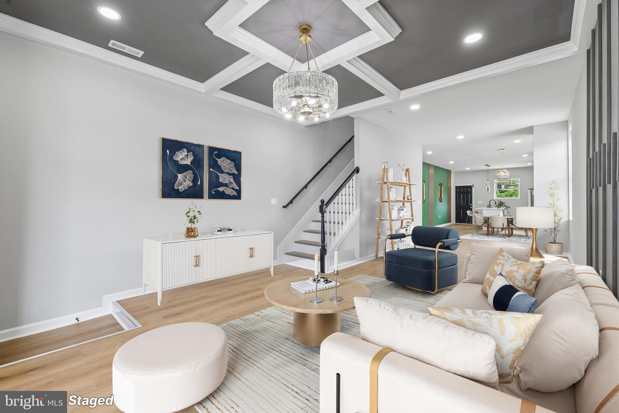 SANDTOWN-WINCHESTER - Residential