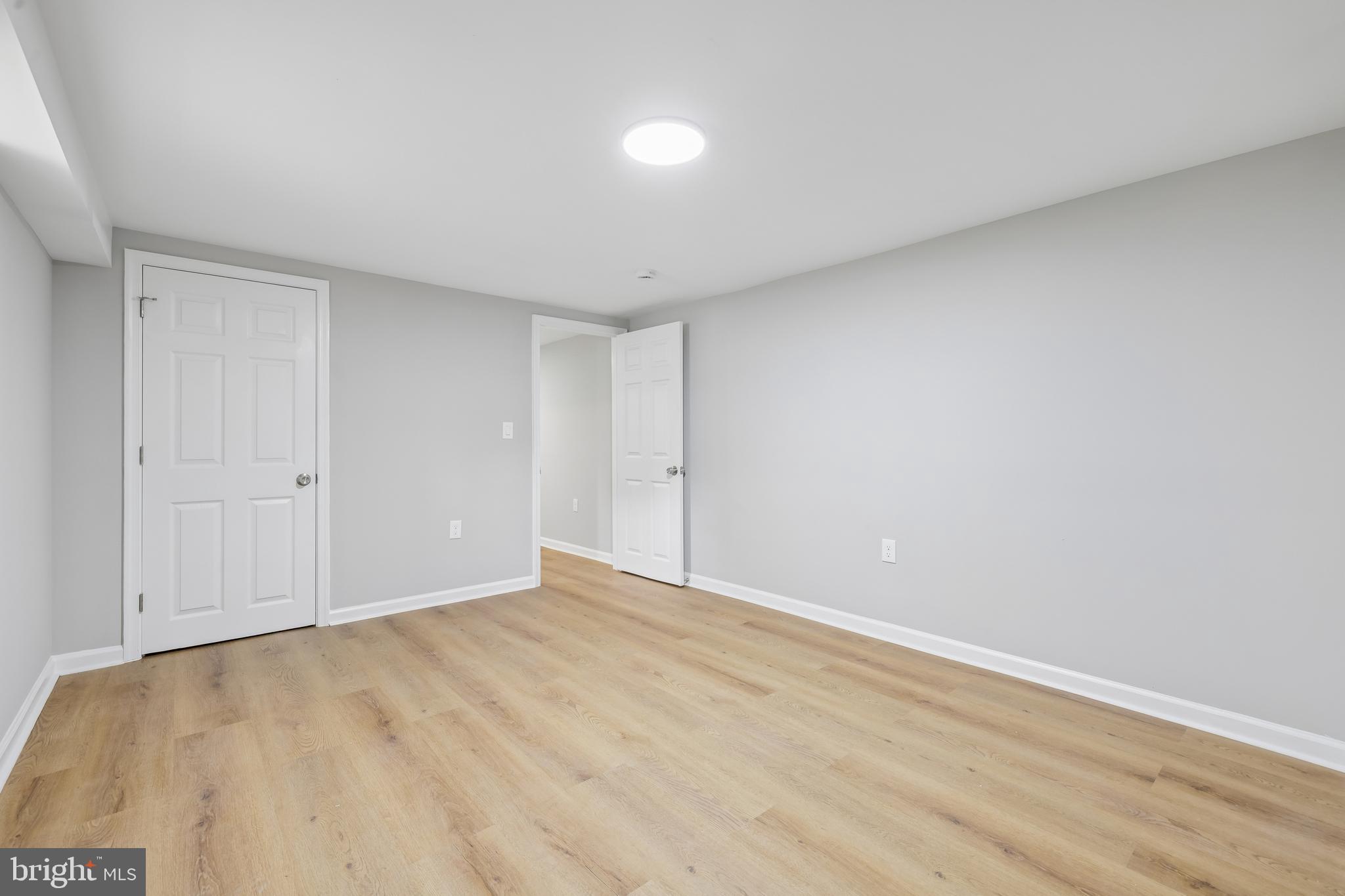 SANDTOWN-WINCHESTER - Residential