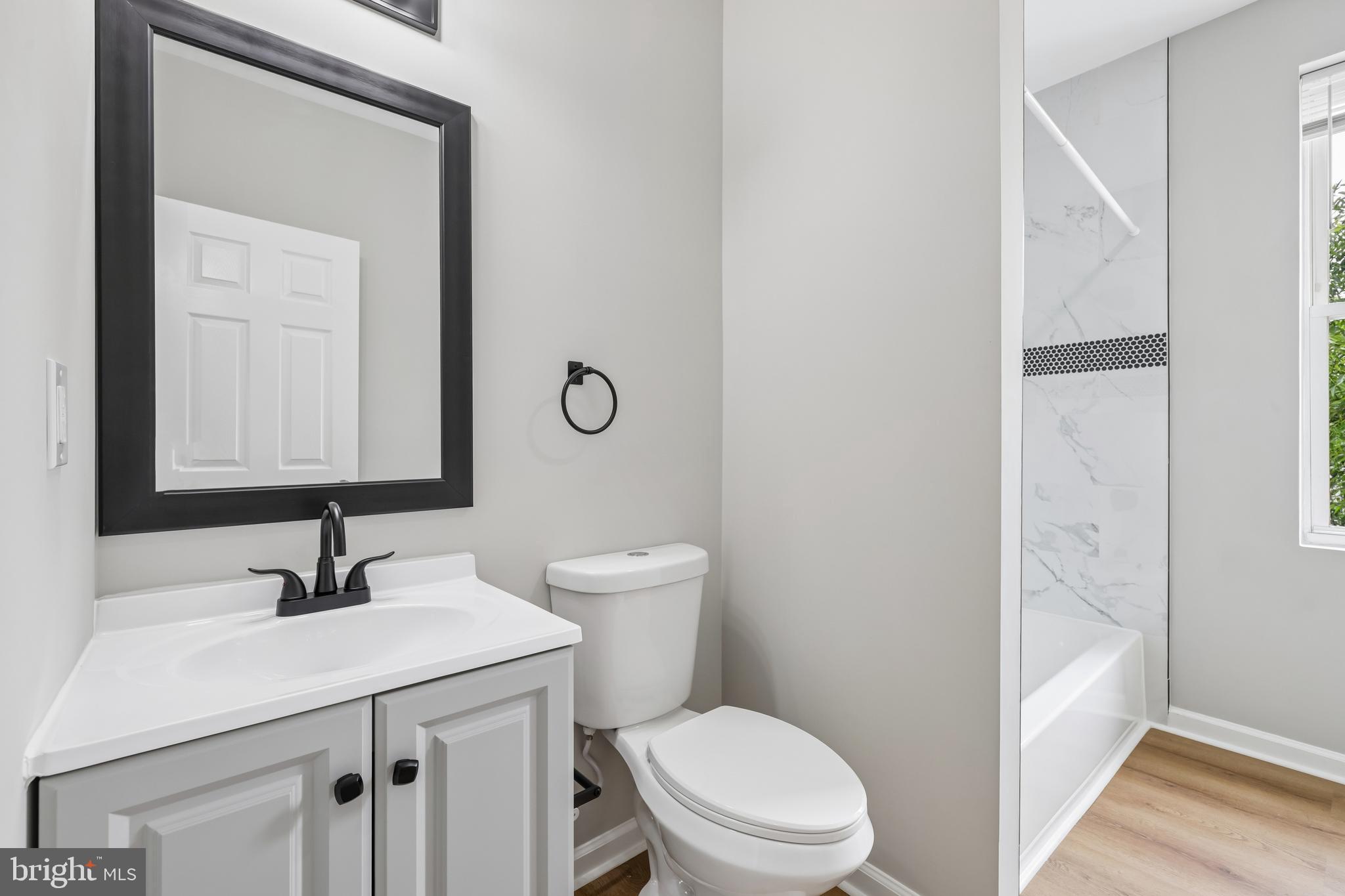 SANDTOWN-WINCHESTER - Residential