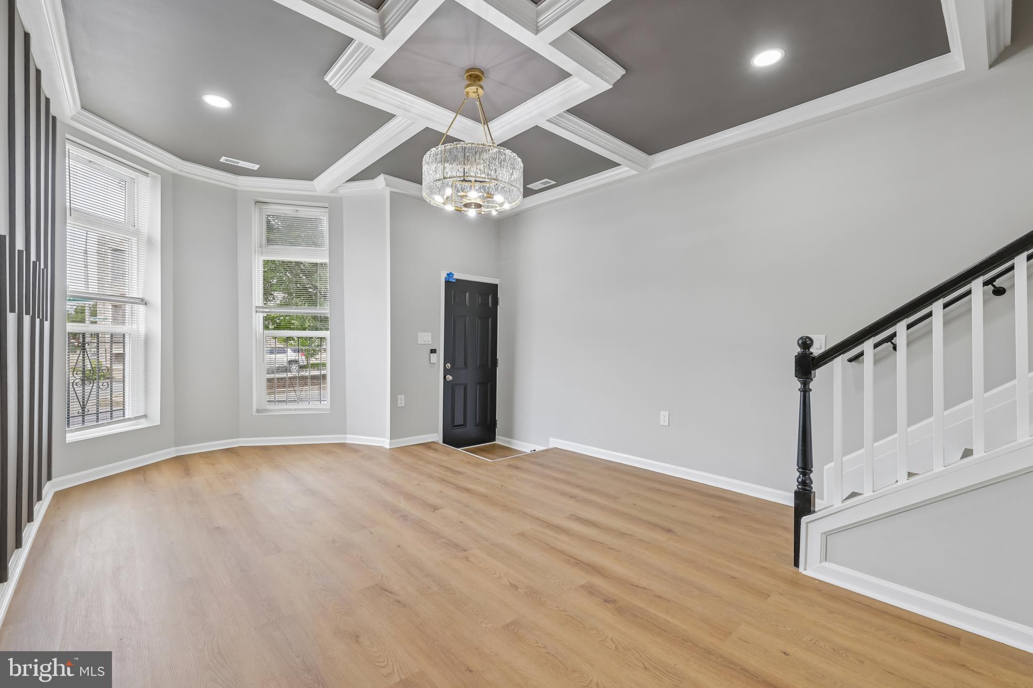 SANDTOWN-WINCHESTER - Residential