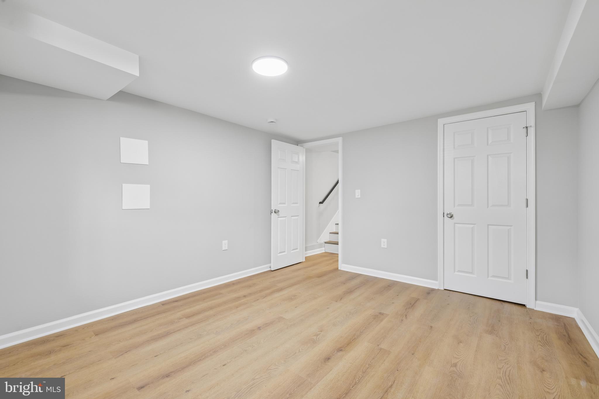 SANDTOWN-WINCHESTER - Residential