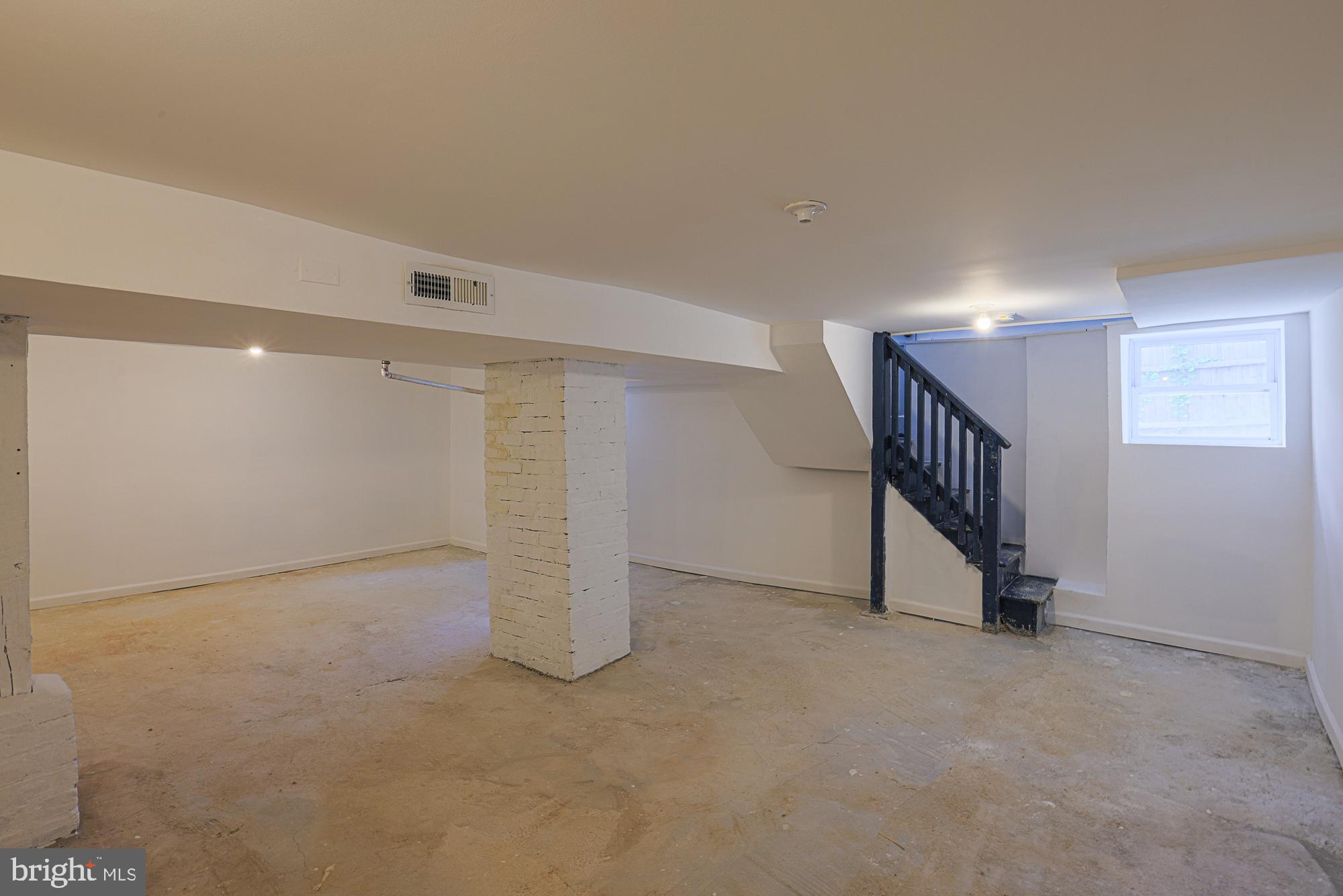 PIKESVILLE - Residential Lease