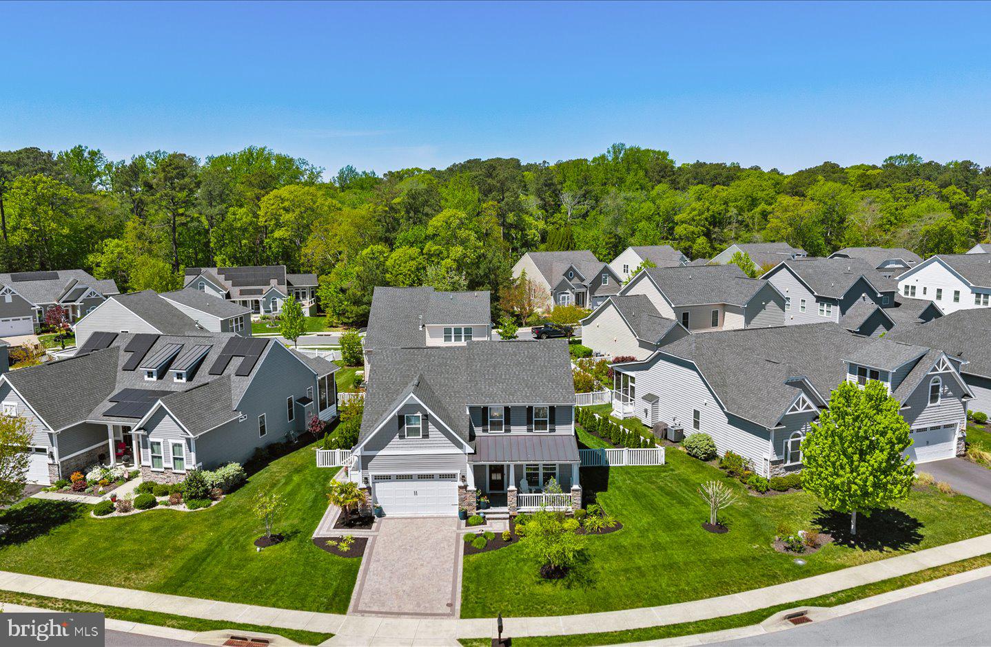 GRANDE AT CANAL POINTE - Residential