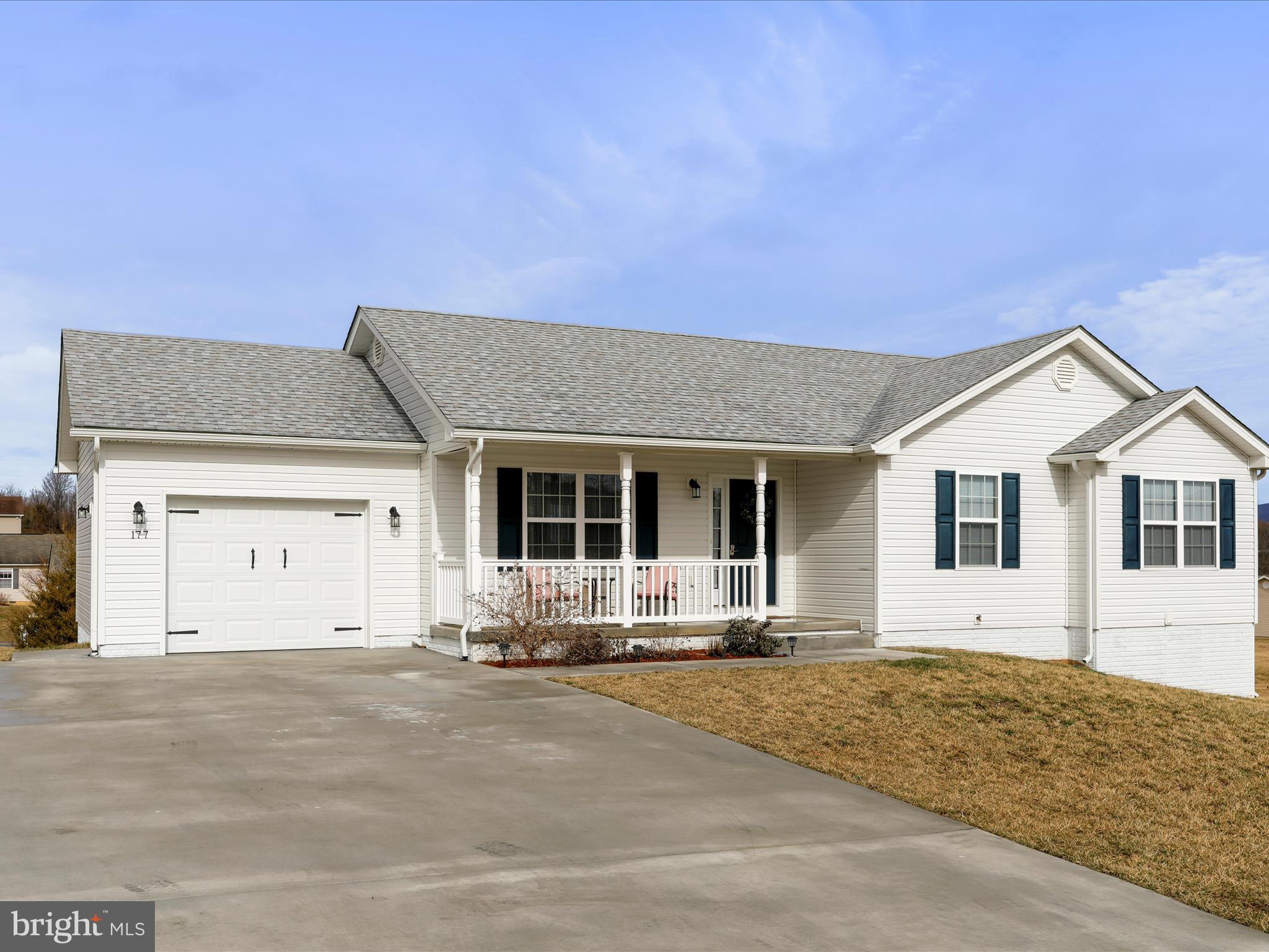 MADISON ESTATES - Residential