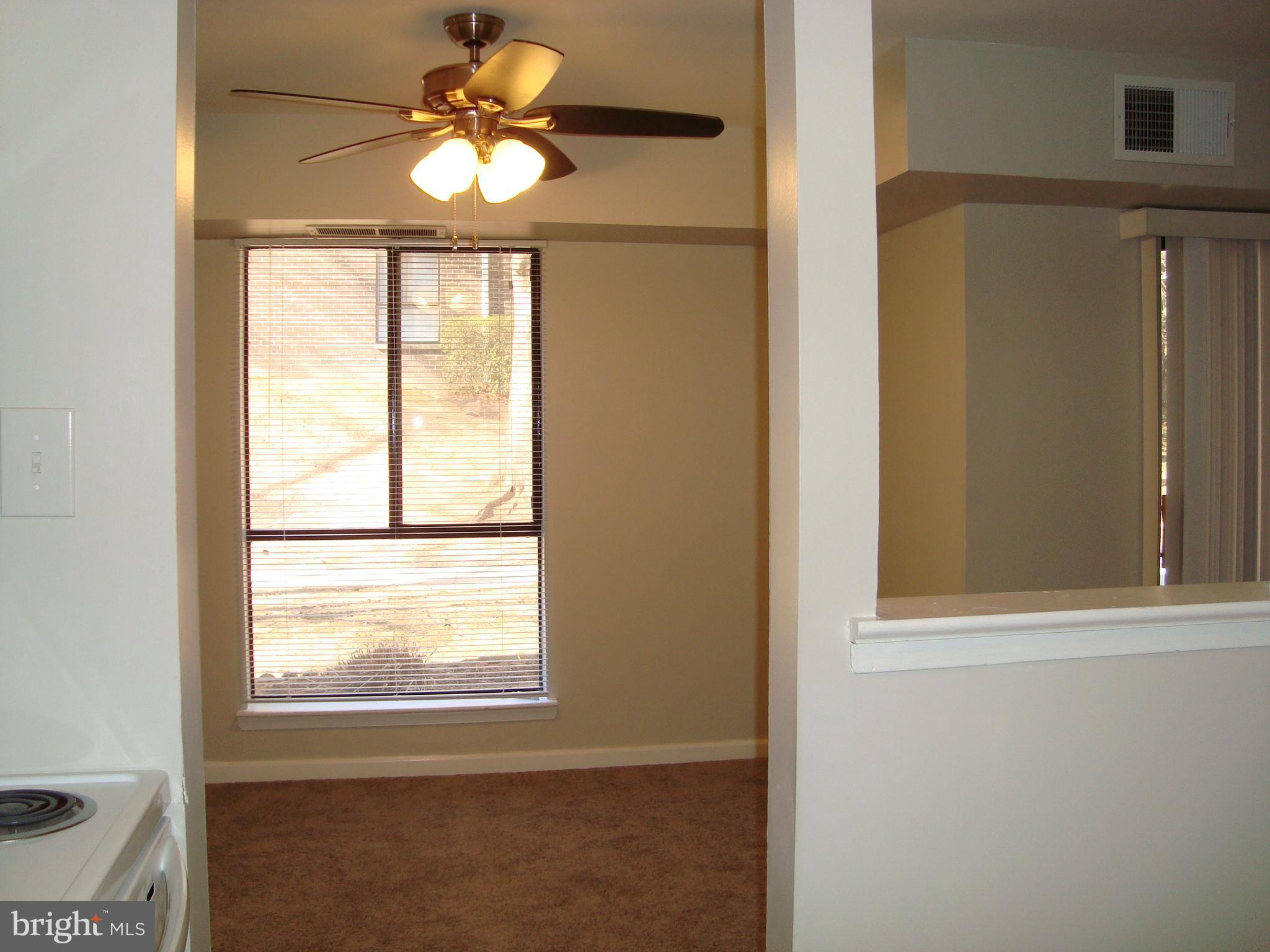 CAMELBACK VILLAGE - Residential