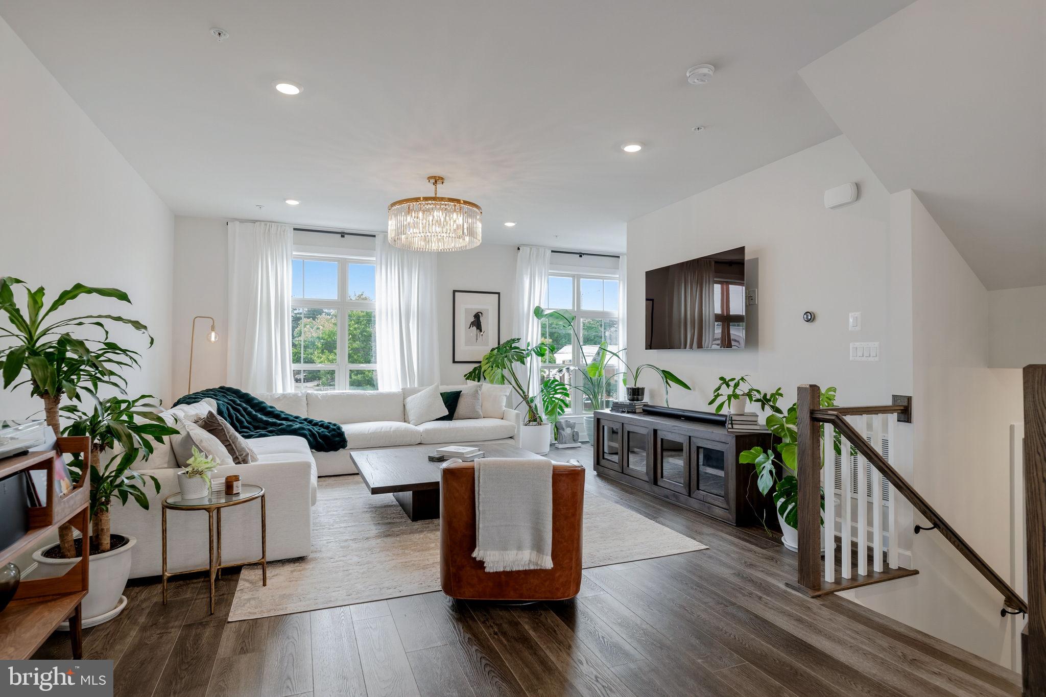 BOULEVARD VI TOWNS - Residential