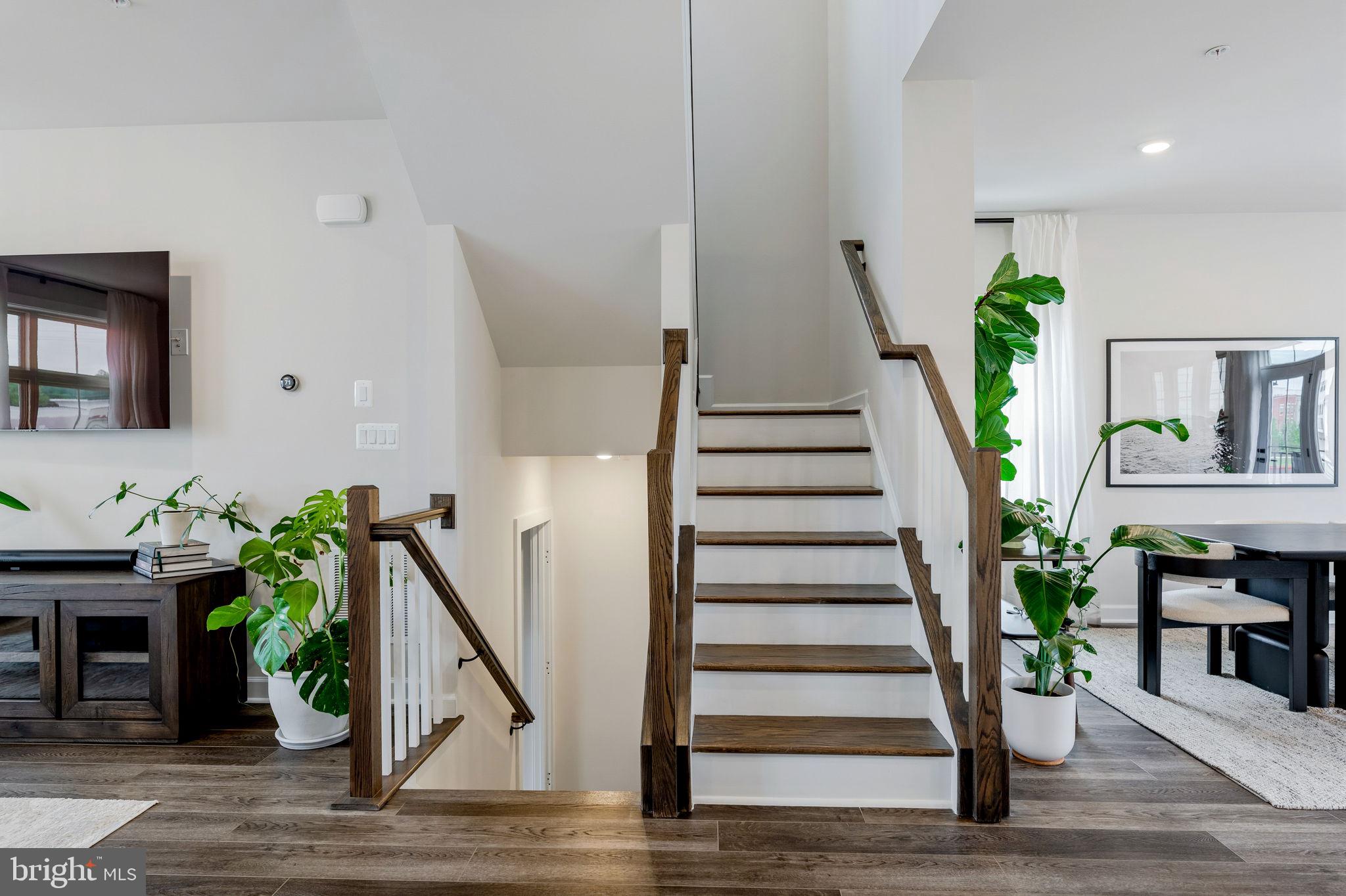 BOULEVARD VI TOWNS - Residential