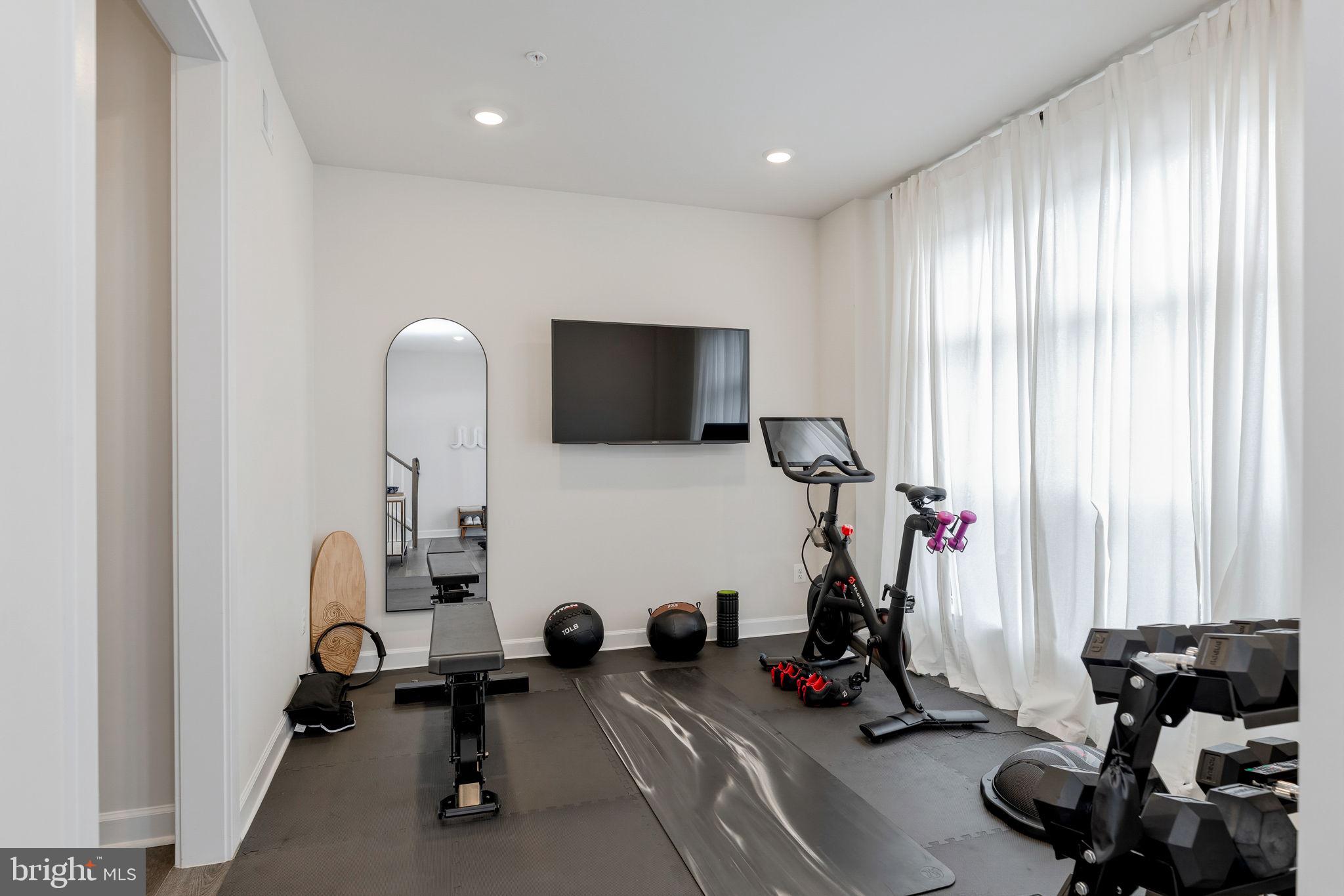 BOULEVARD VI TOWNS - Residential