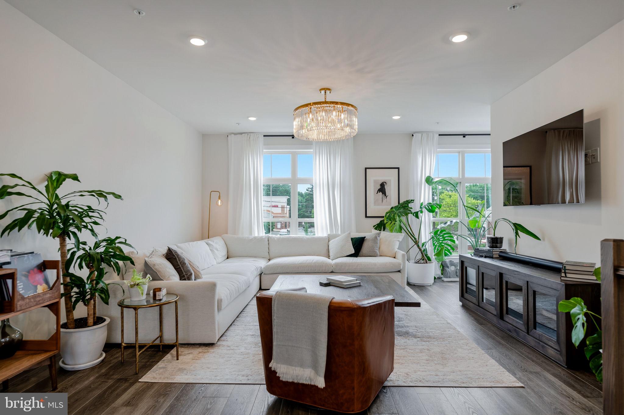 BOULEVARD VI TOWNS - Residential