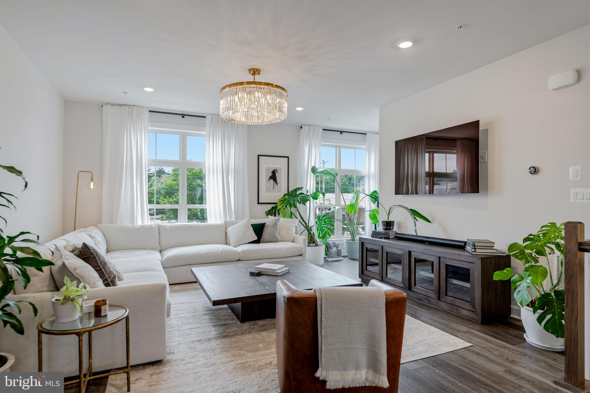 BOULEVARD VI TOWNS - Residential