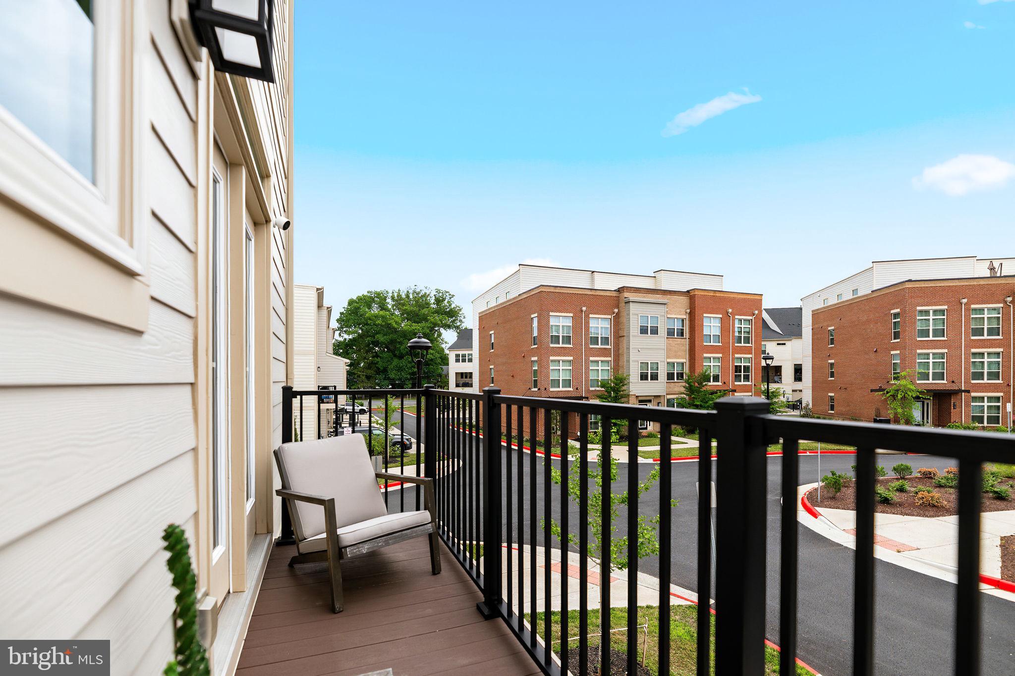 BOULEVARD VI TOWNS - Residential
