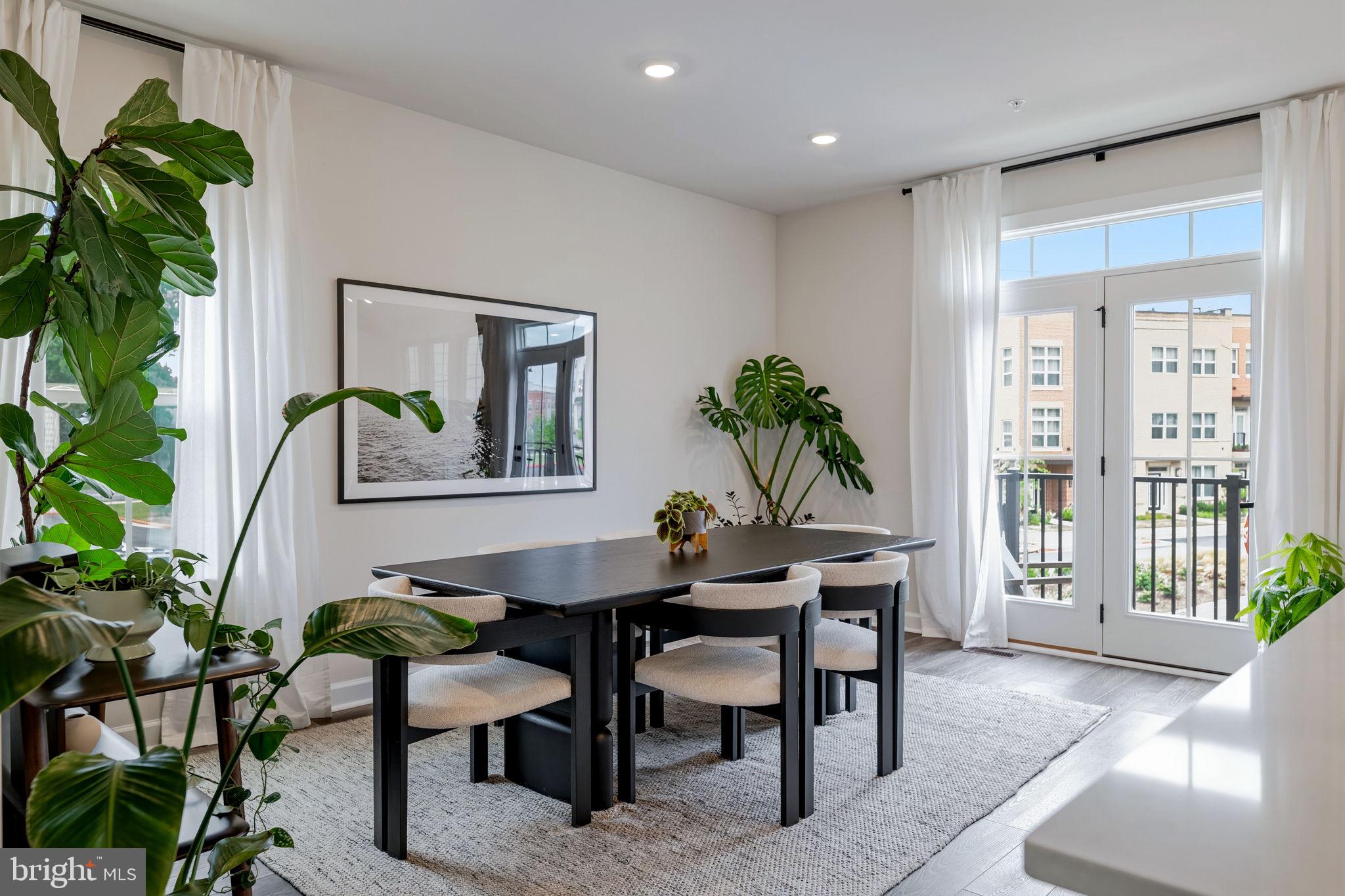 BOULEVARD VI TOWNS - Residential