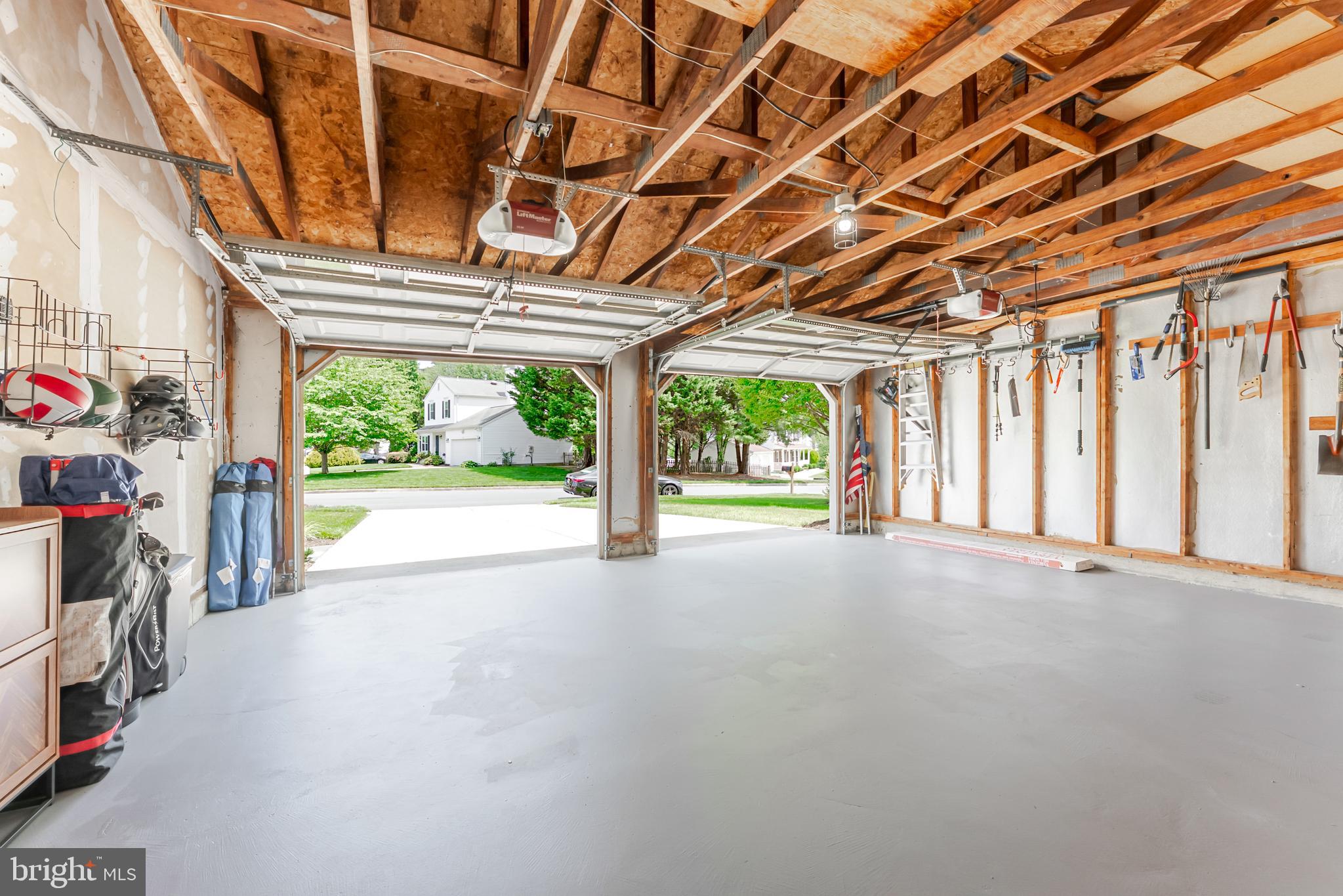 PEPPER TREE - Residential