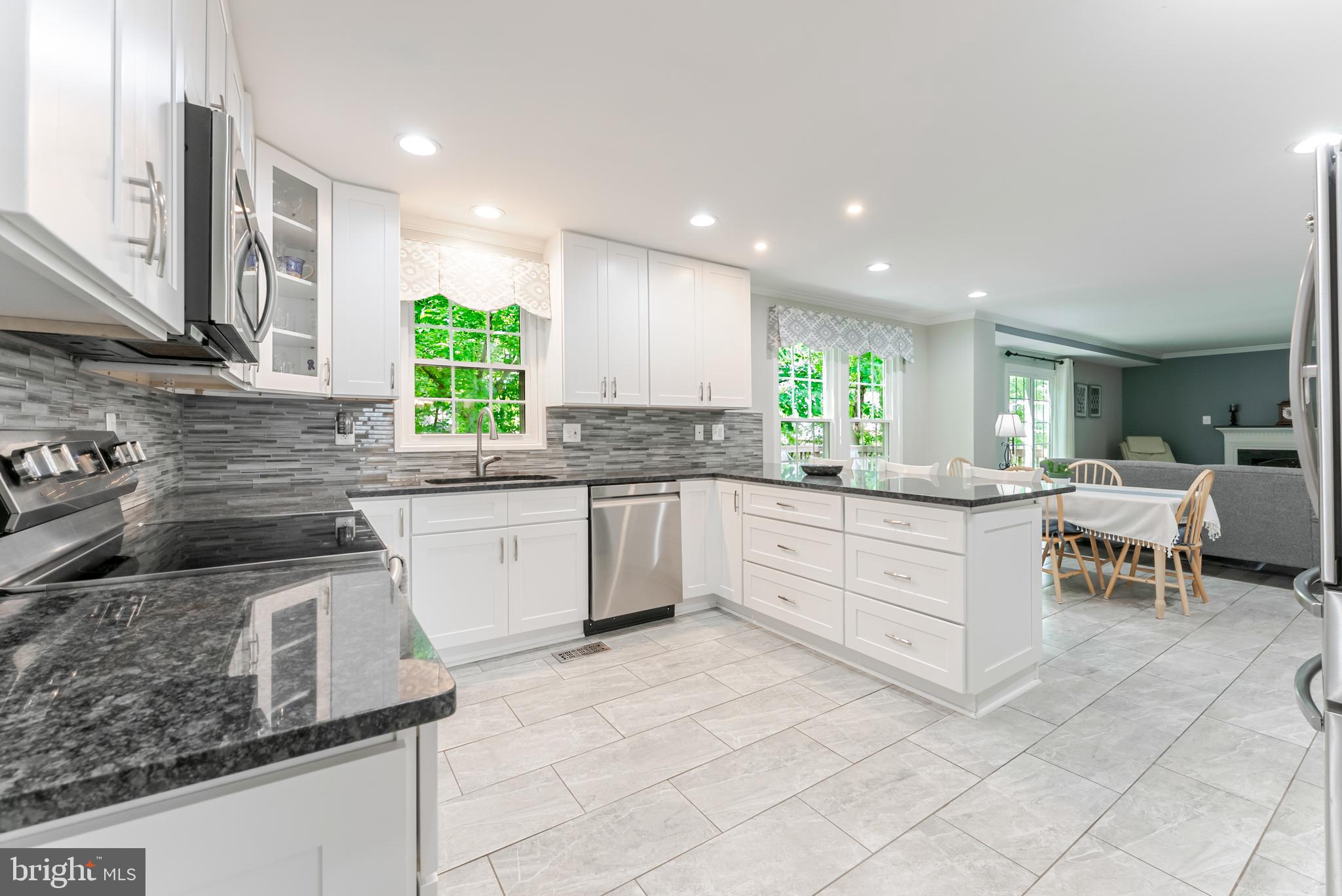 PEPPER TREE - Residential