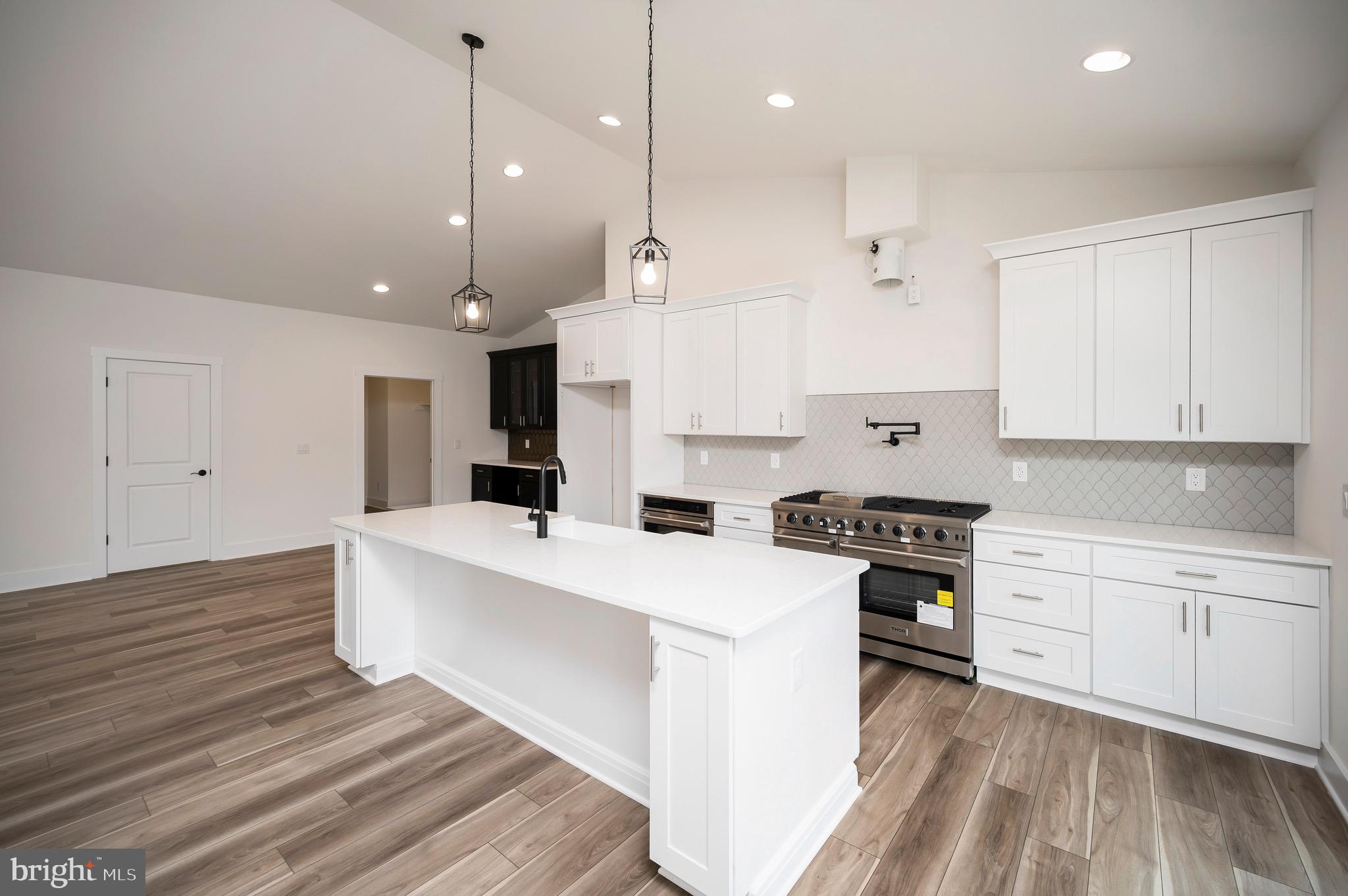 CAMP GEARY ESTATES - Residential