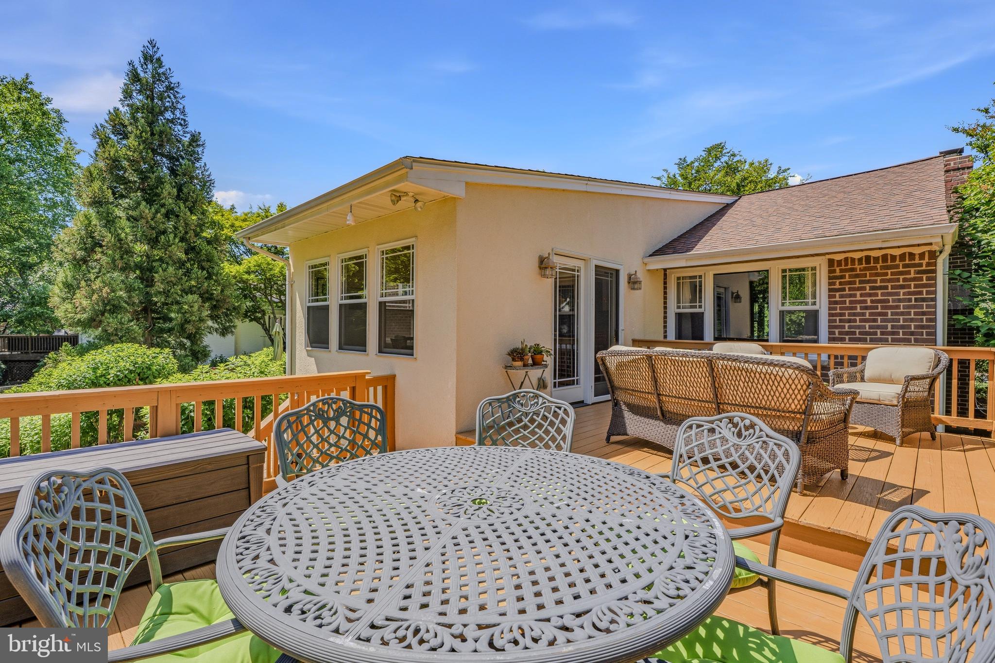 WOODBROOK - Residential