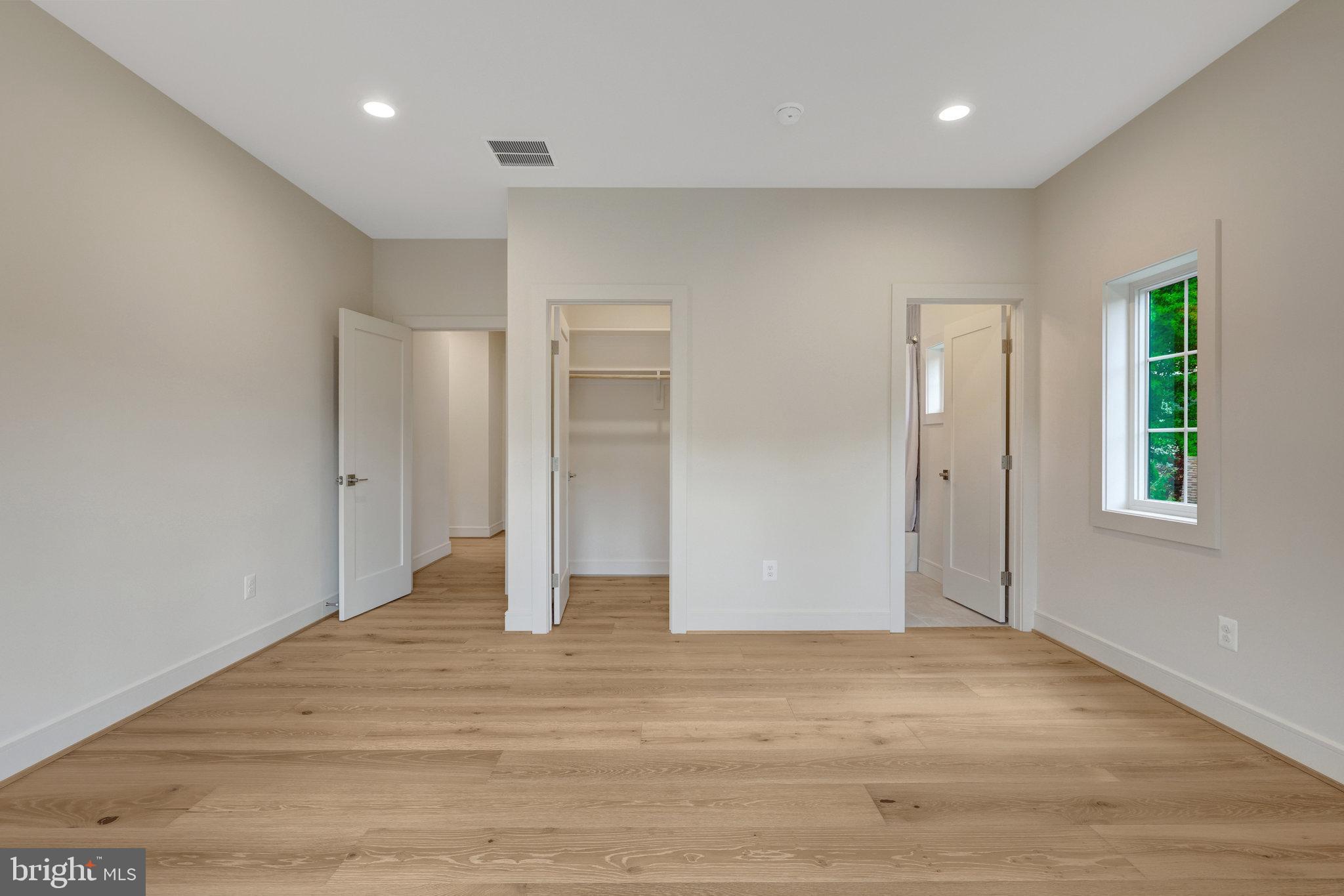 MAPLE GROVE - Residential