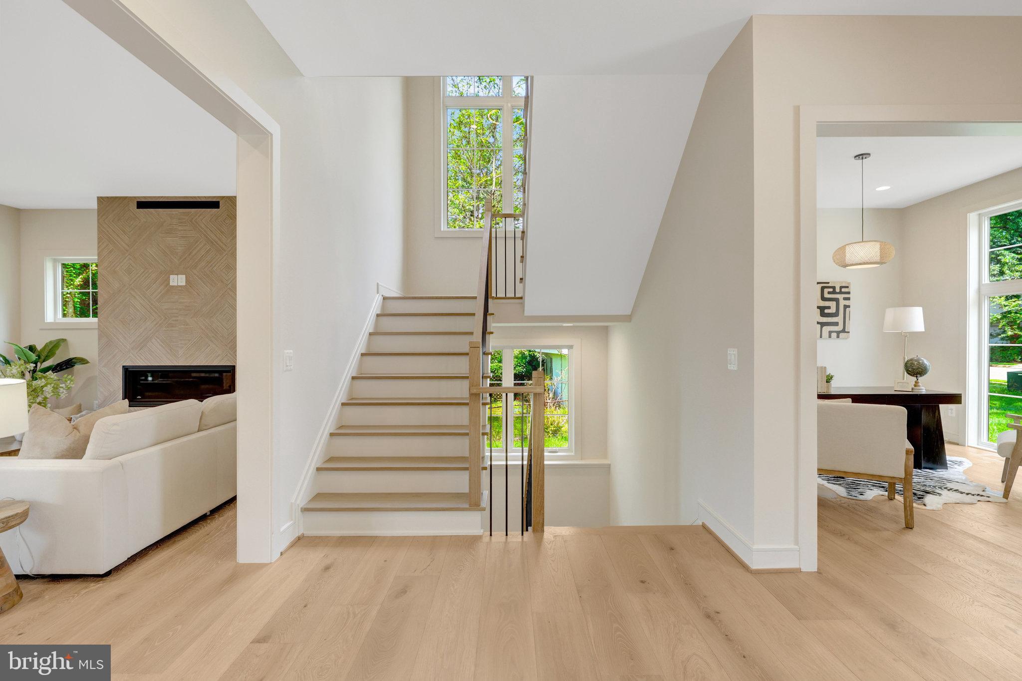 MAPLE GROVE - Residential