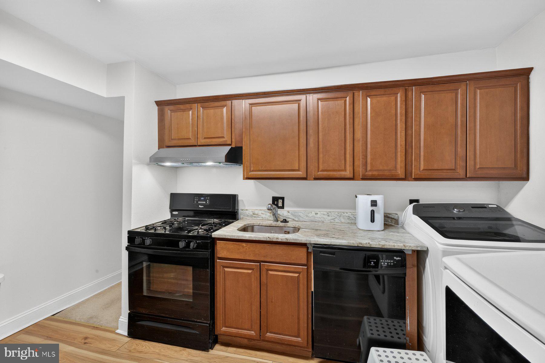 CHELSEA WOODS CONDO - Residential