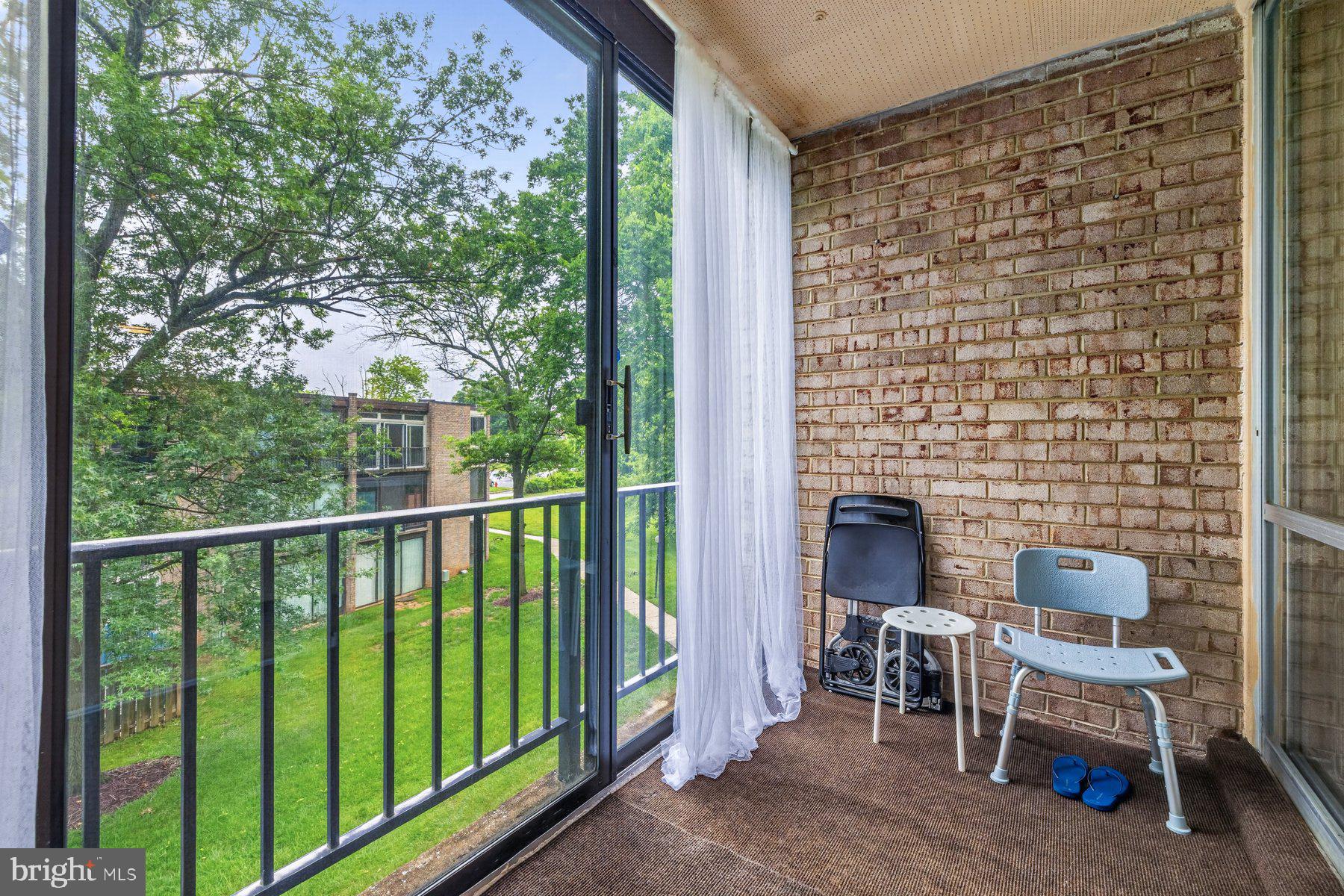 CHELSEA WOODS CONDO - Residential