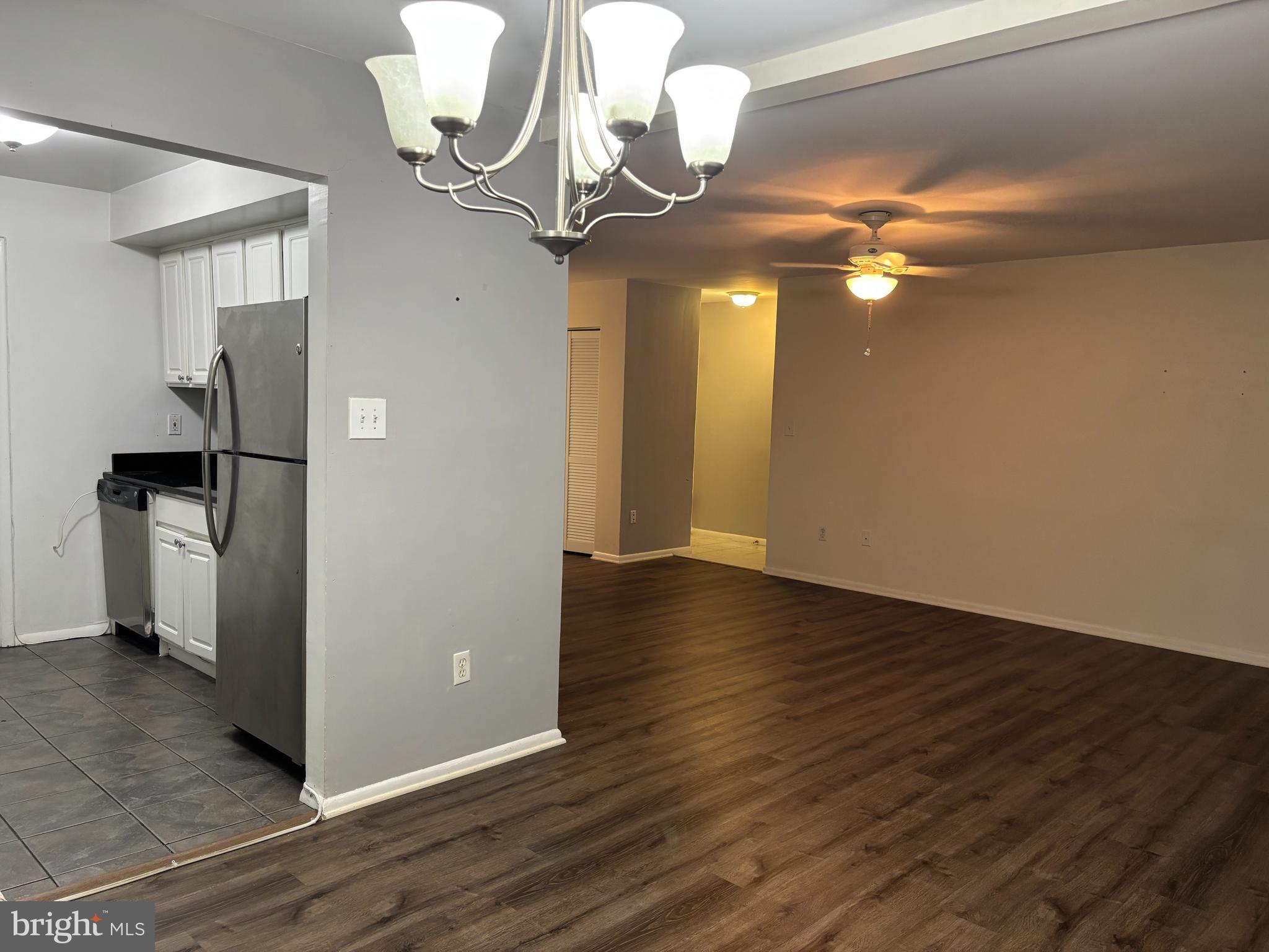 COLLEGE PARK - Residential