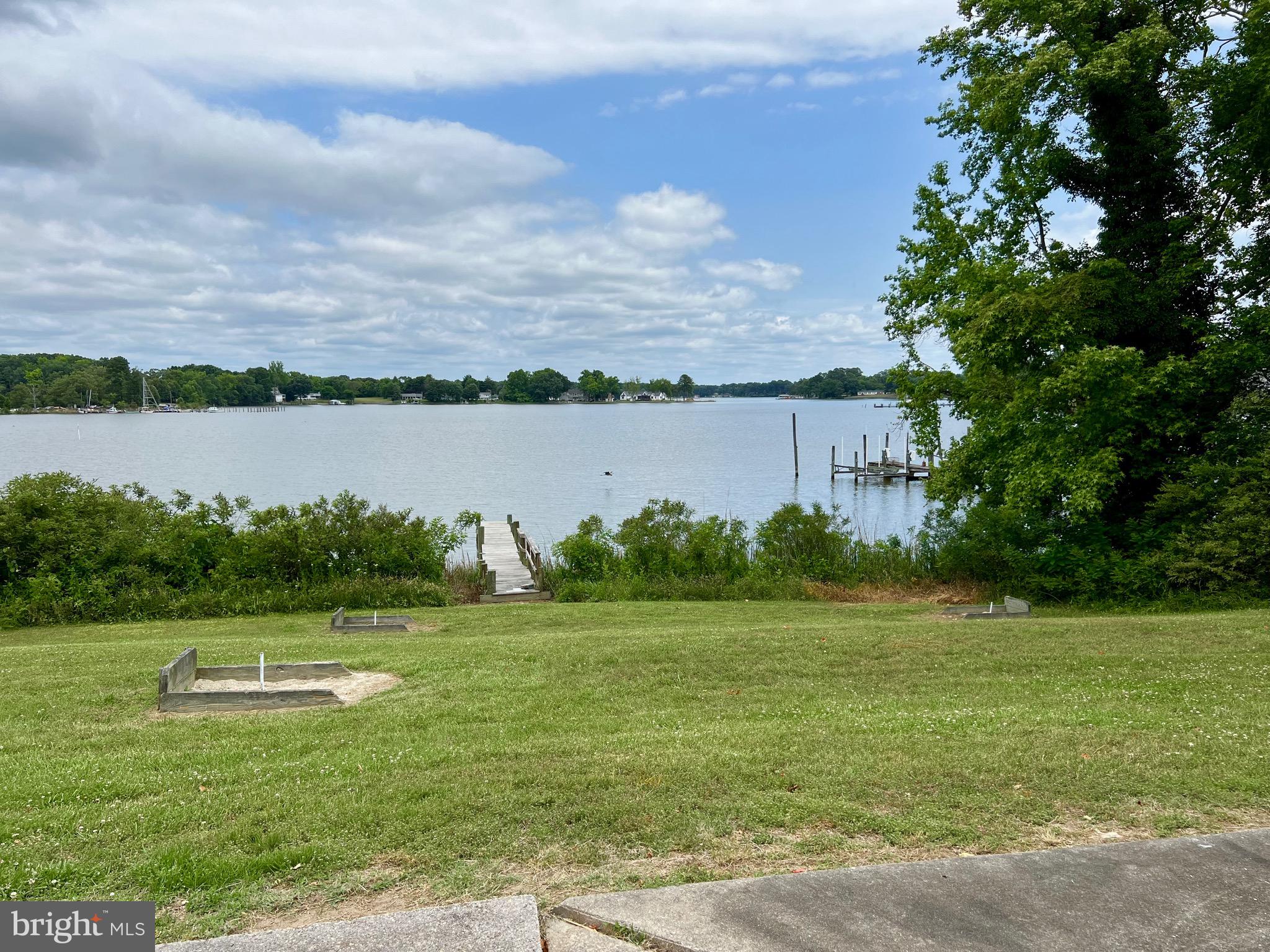PLACID BAY ESTATES - Residential