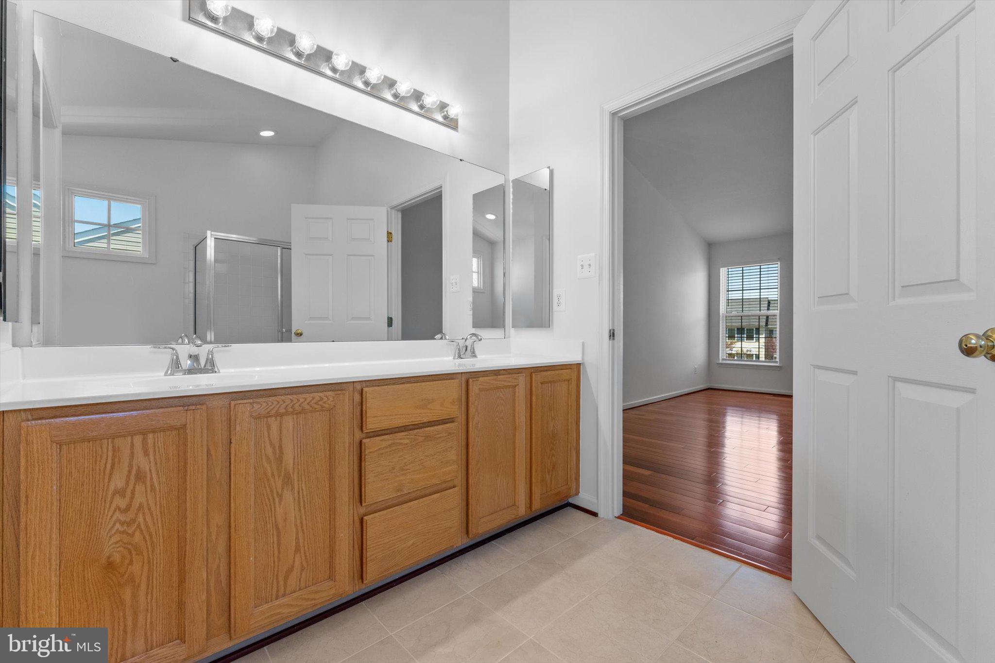 ROCKHILL CENTER ESTATES - Residential Lease