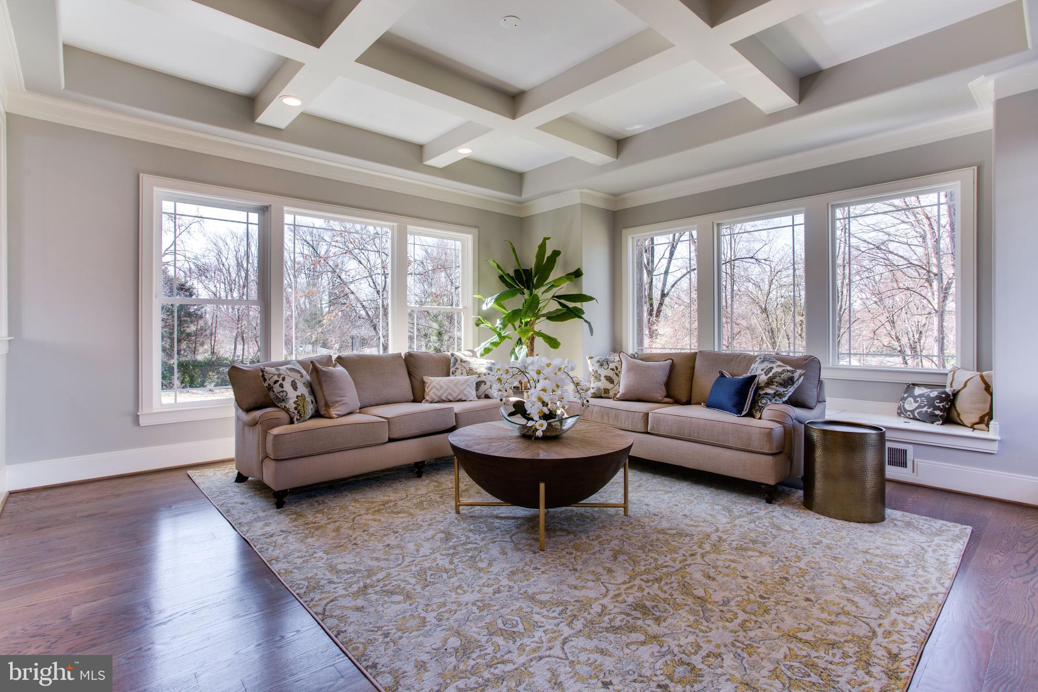 VIENNA WOODS - Residential