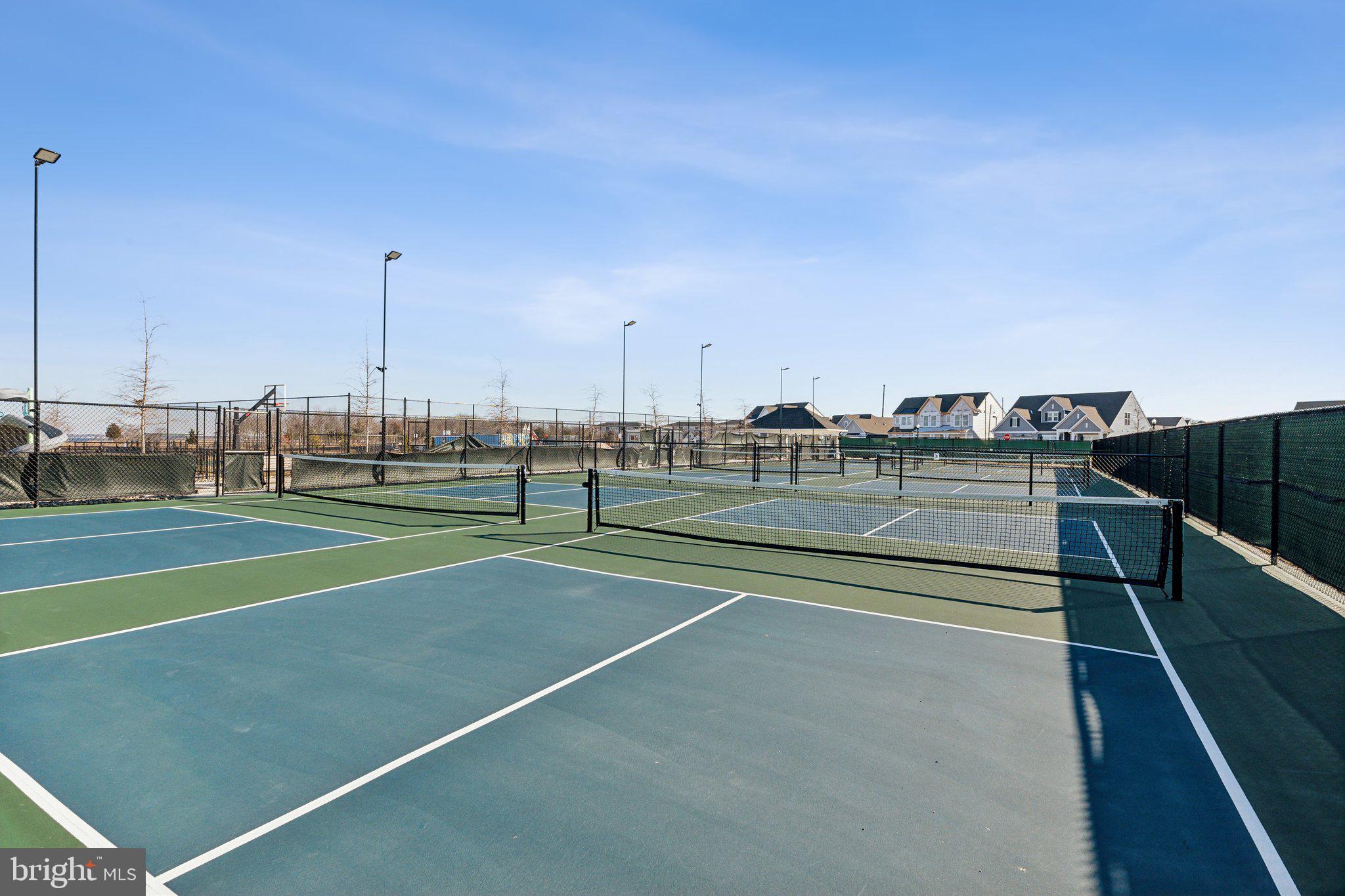 FOUR SEASONS AT KENT ISLAND - Residential