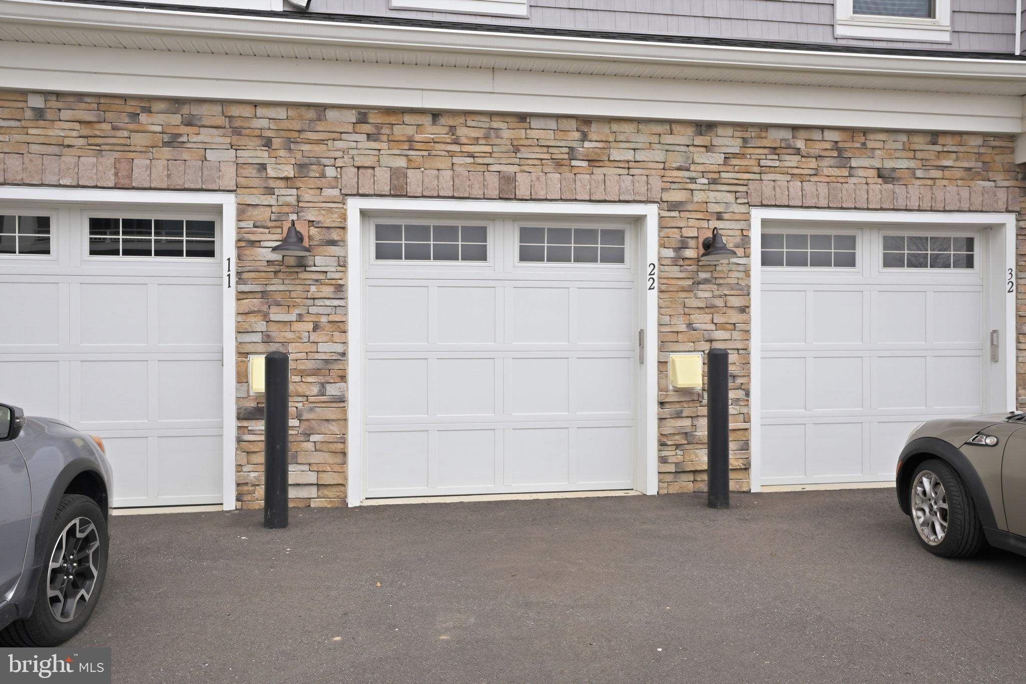 FOUR SEASONS AT KENT ISLAND - Residential