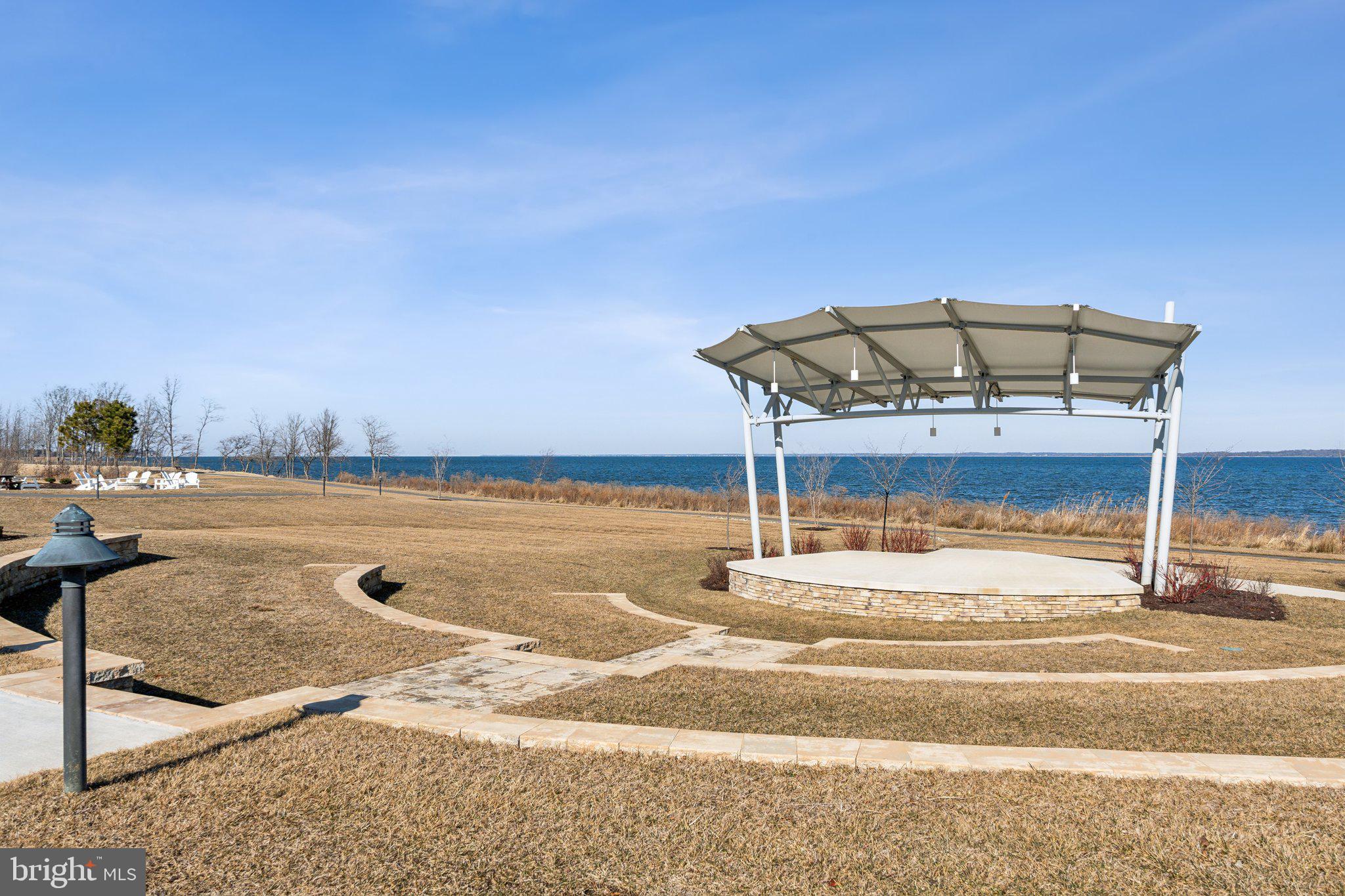 FOUR SEASONS AT KENT ISLAND - Residential