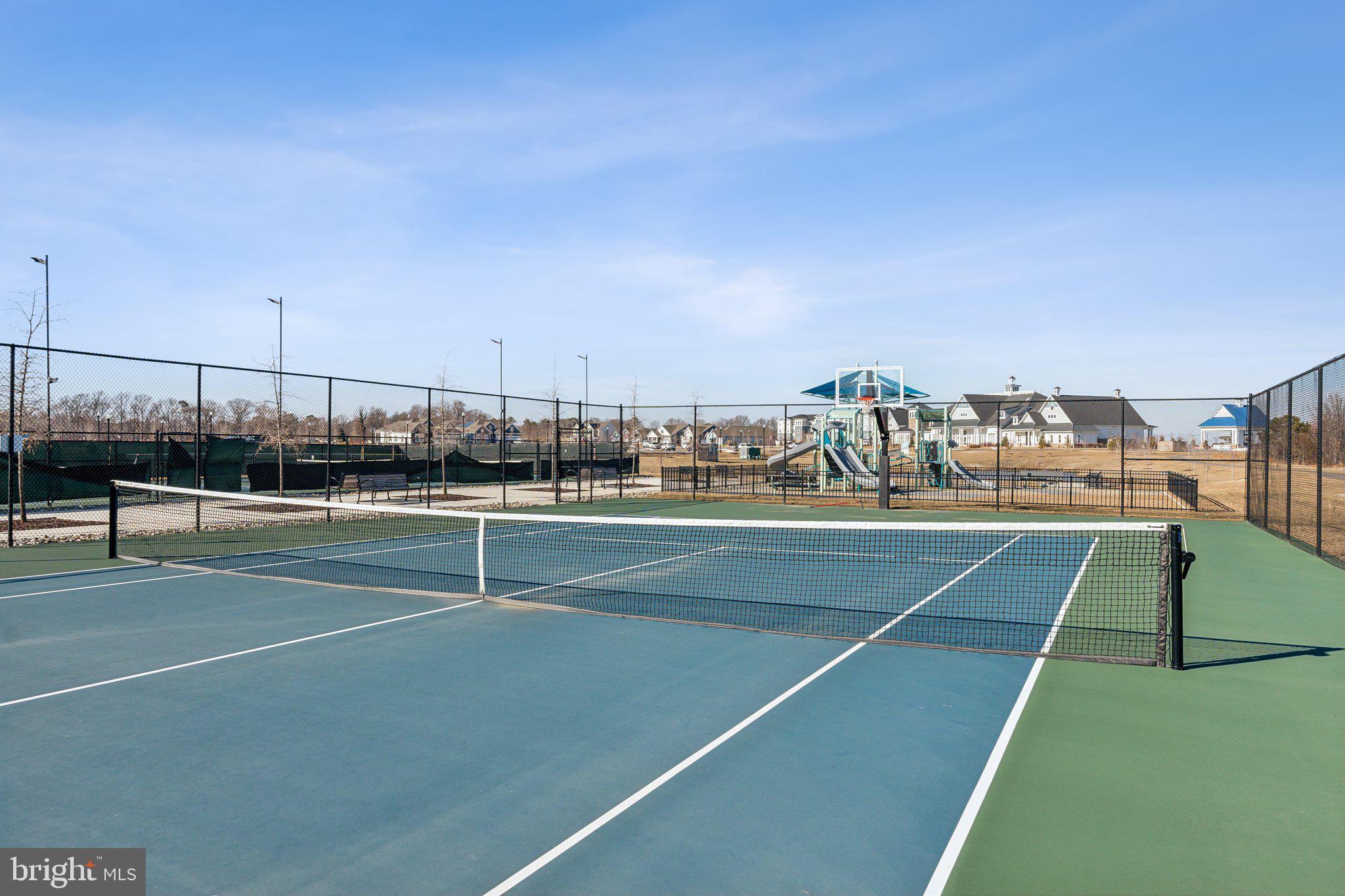 FOUR SEASONS AT KENT ISLAND - Residential