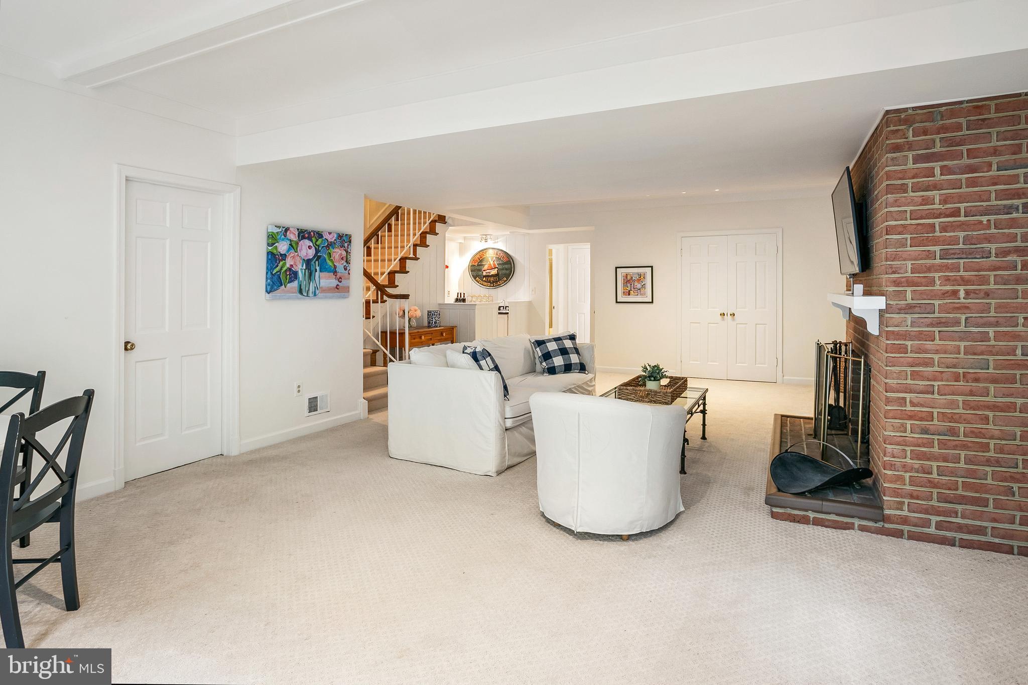 WESTBARD MEWS - Residential