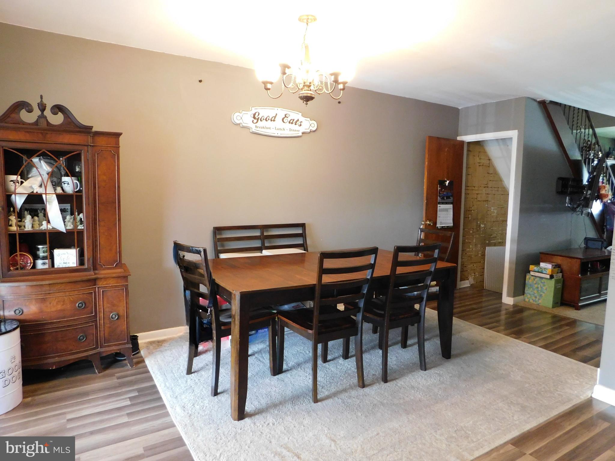 ROXBOROUGH - Residential