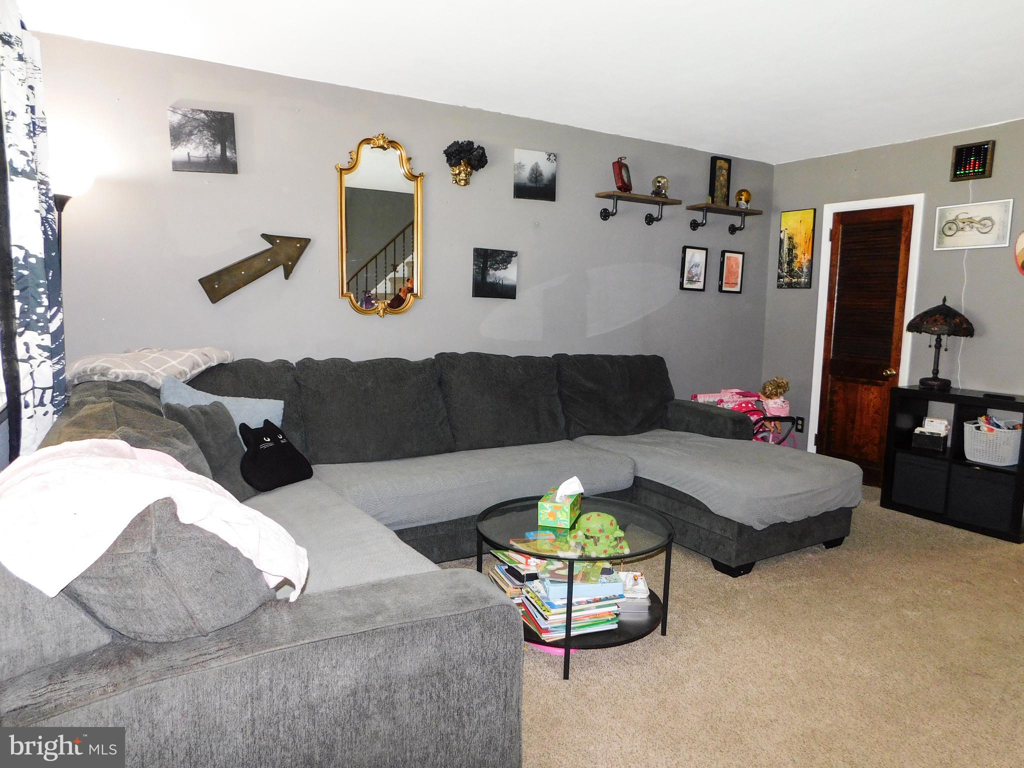 ROXBOROUGH - Residential