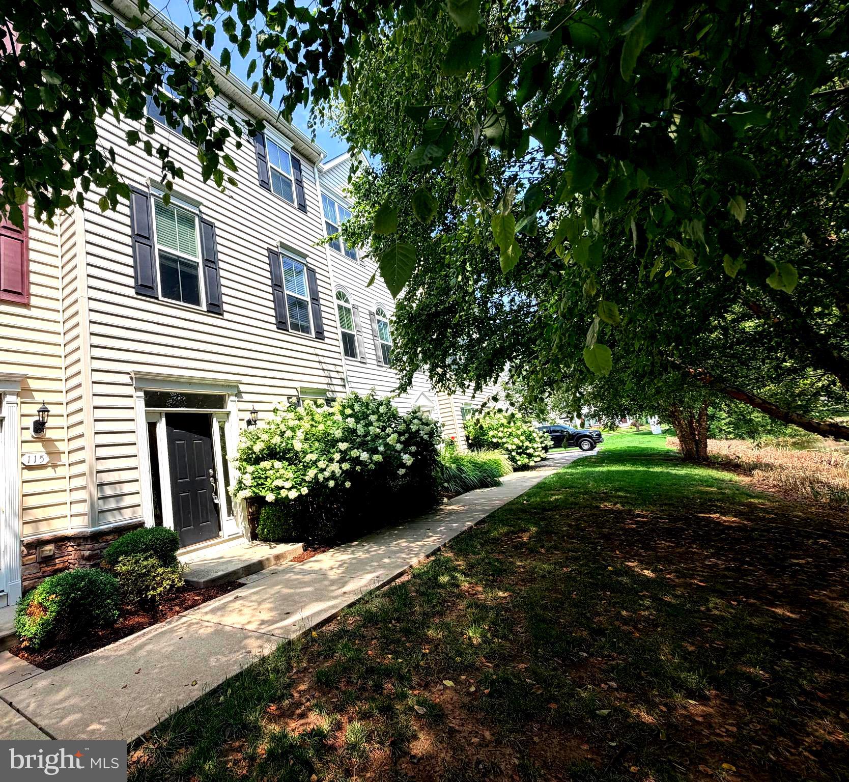 ELLENDALE - Residential