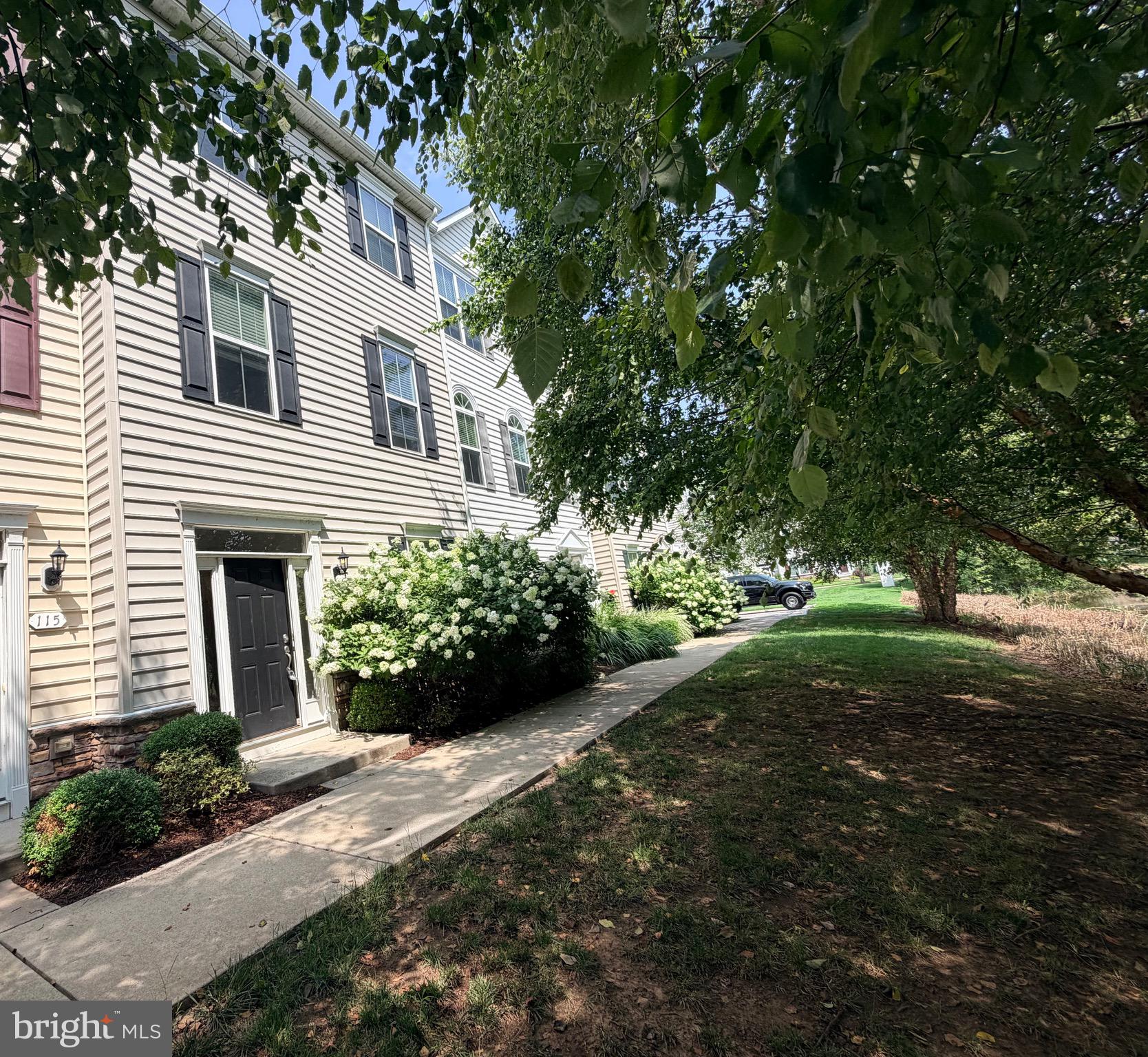 ELLENDALE - Residential