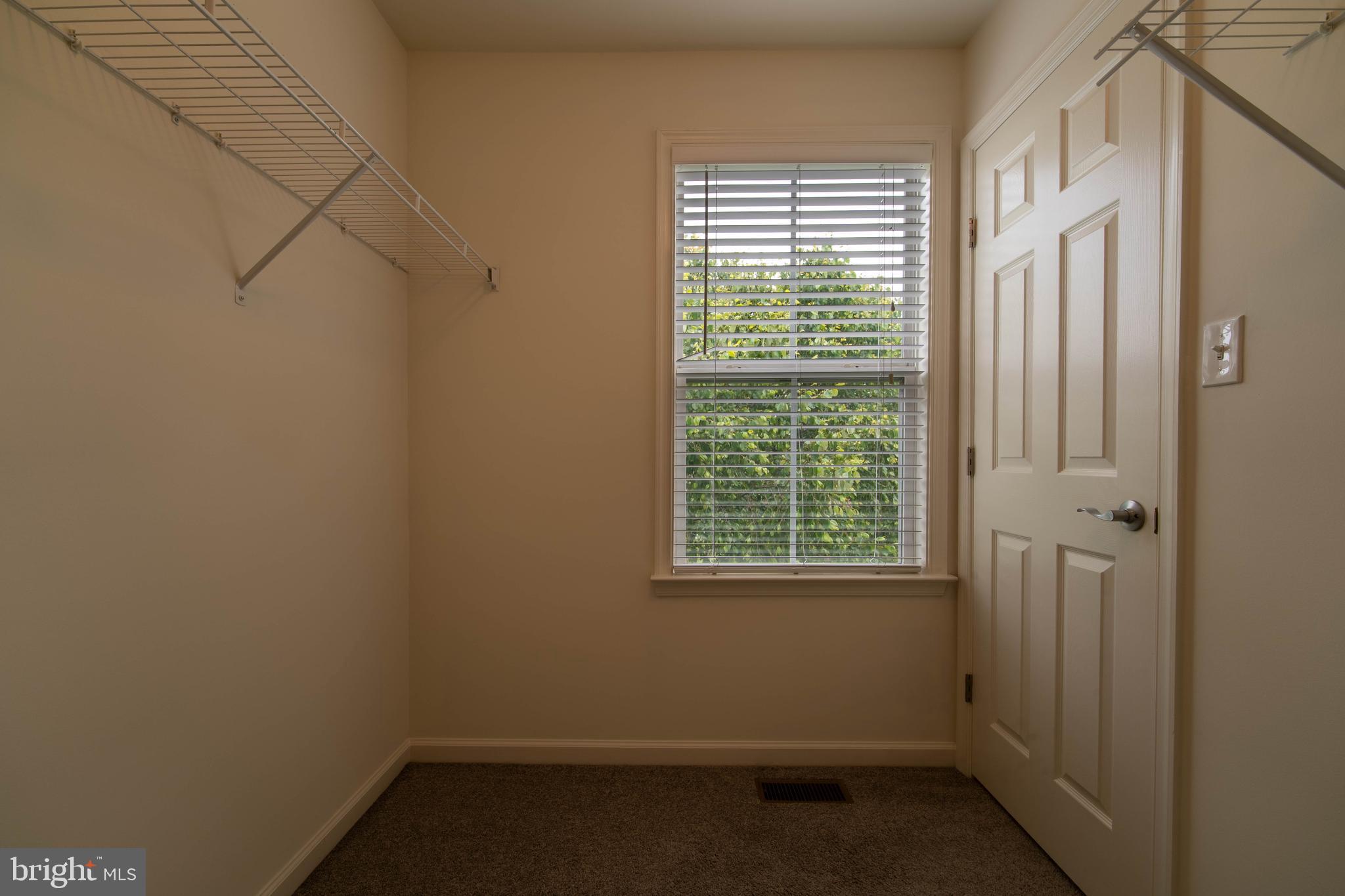 ELLENDALE - Residential