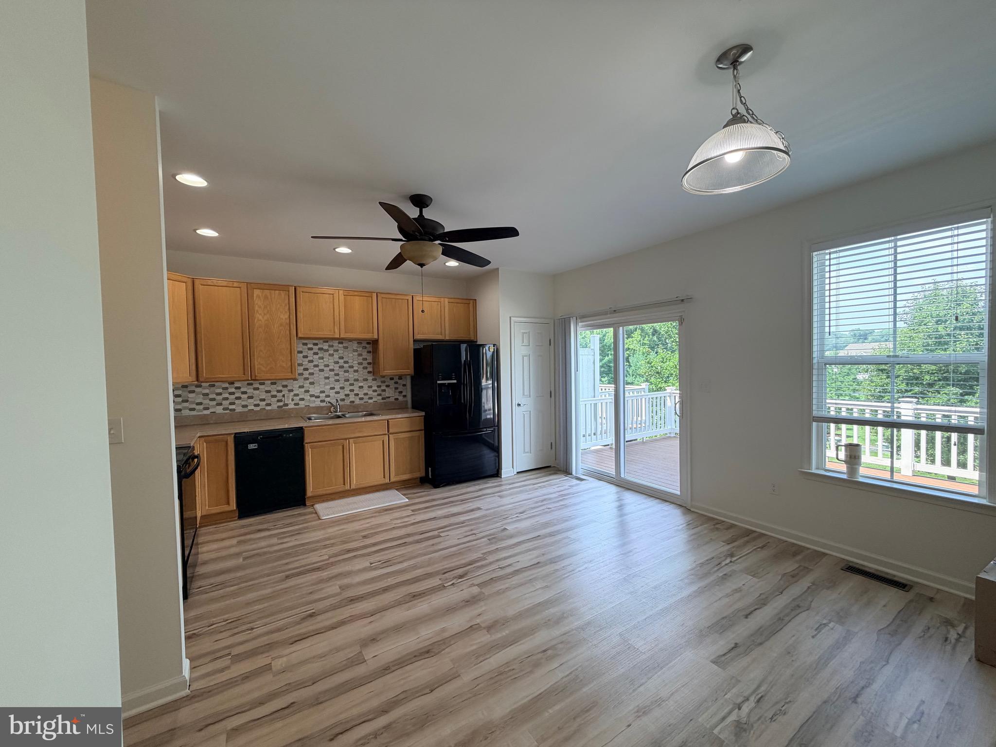 ELLENDALE - Residential