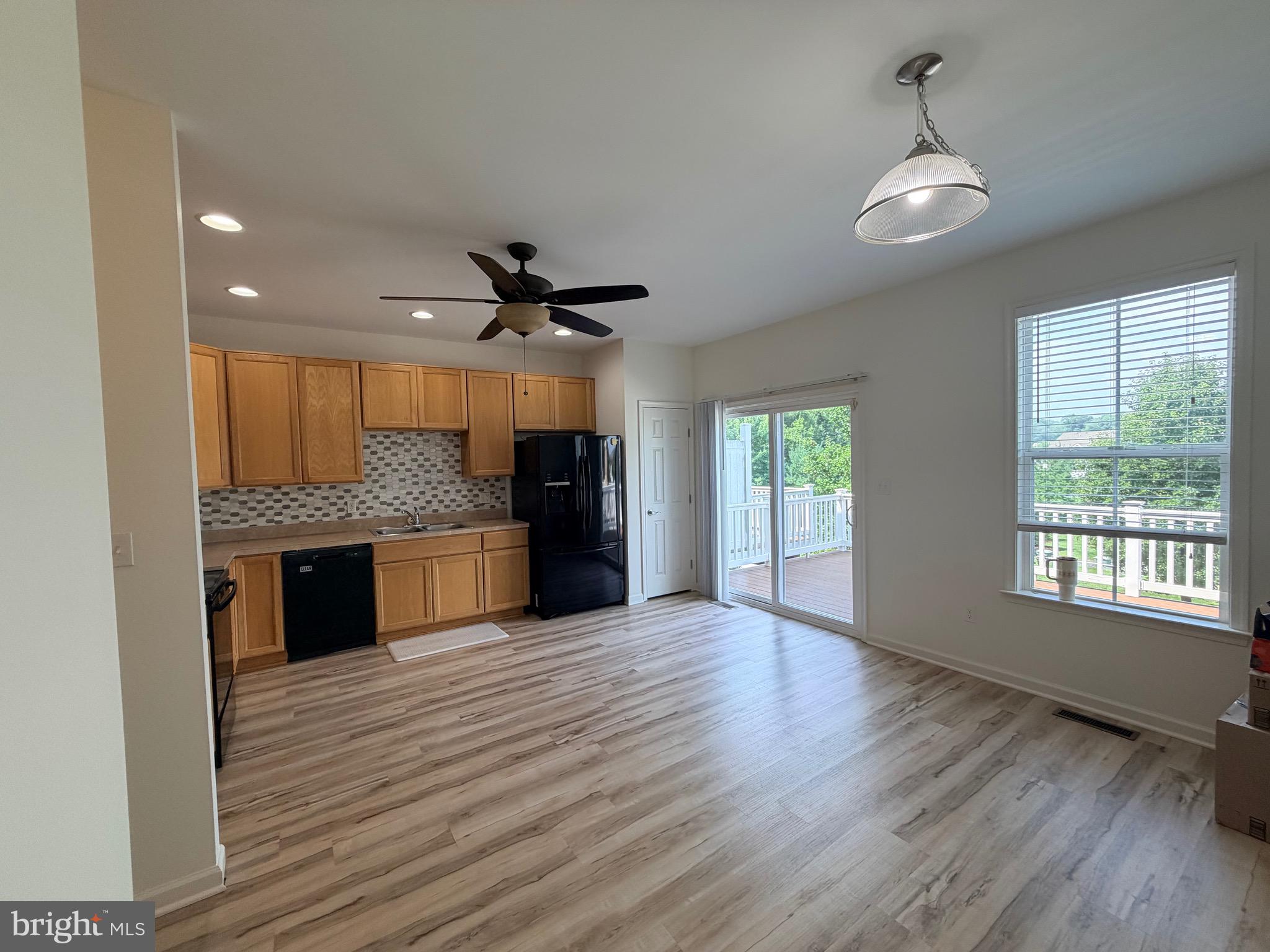 ELLENDALE - Residential