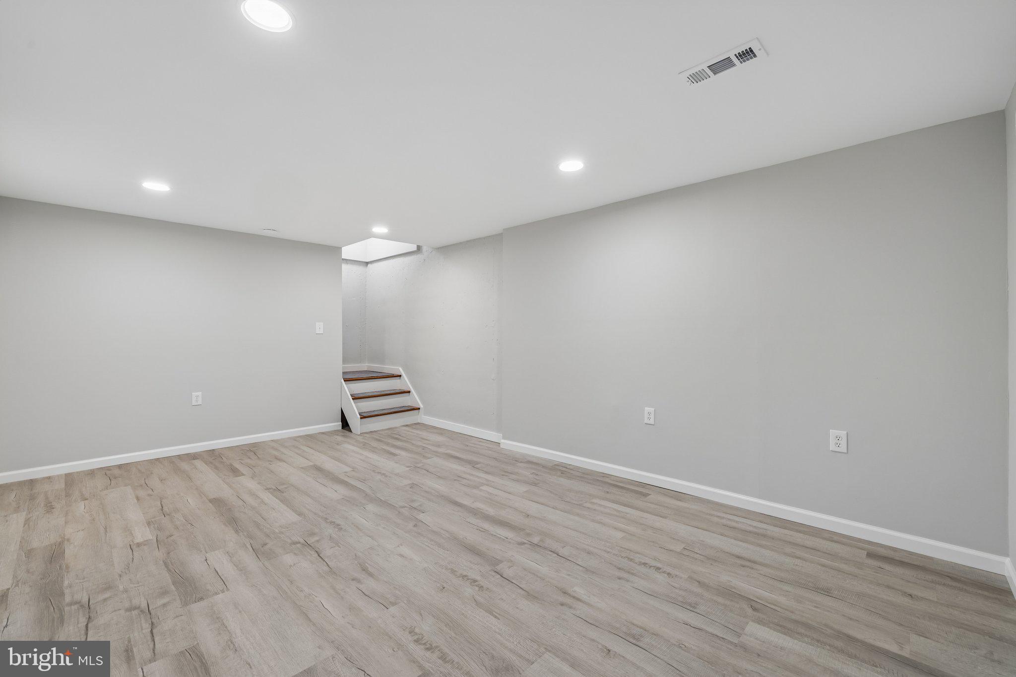 CLUBSIDE - Residential